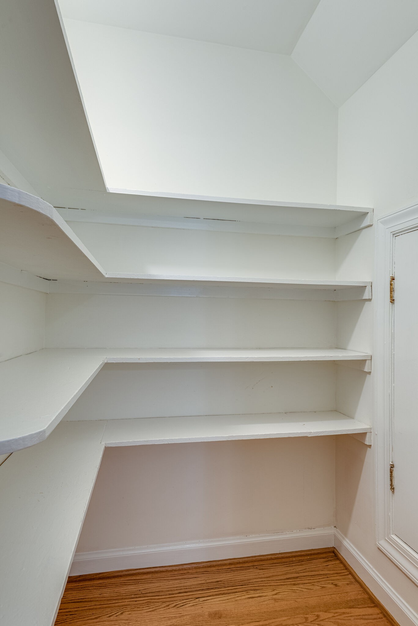 6006 Hickory Valley Rd