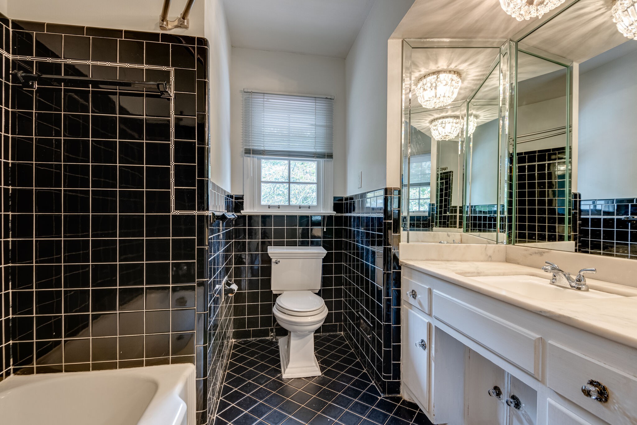 6006 Hickory Valley Rd