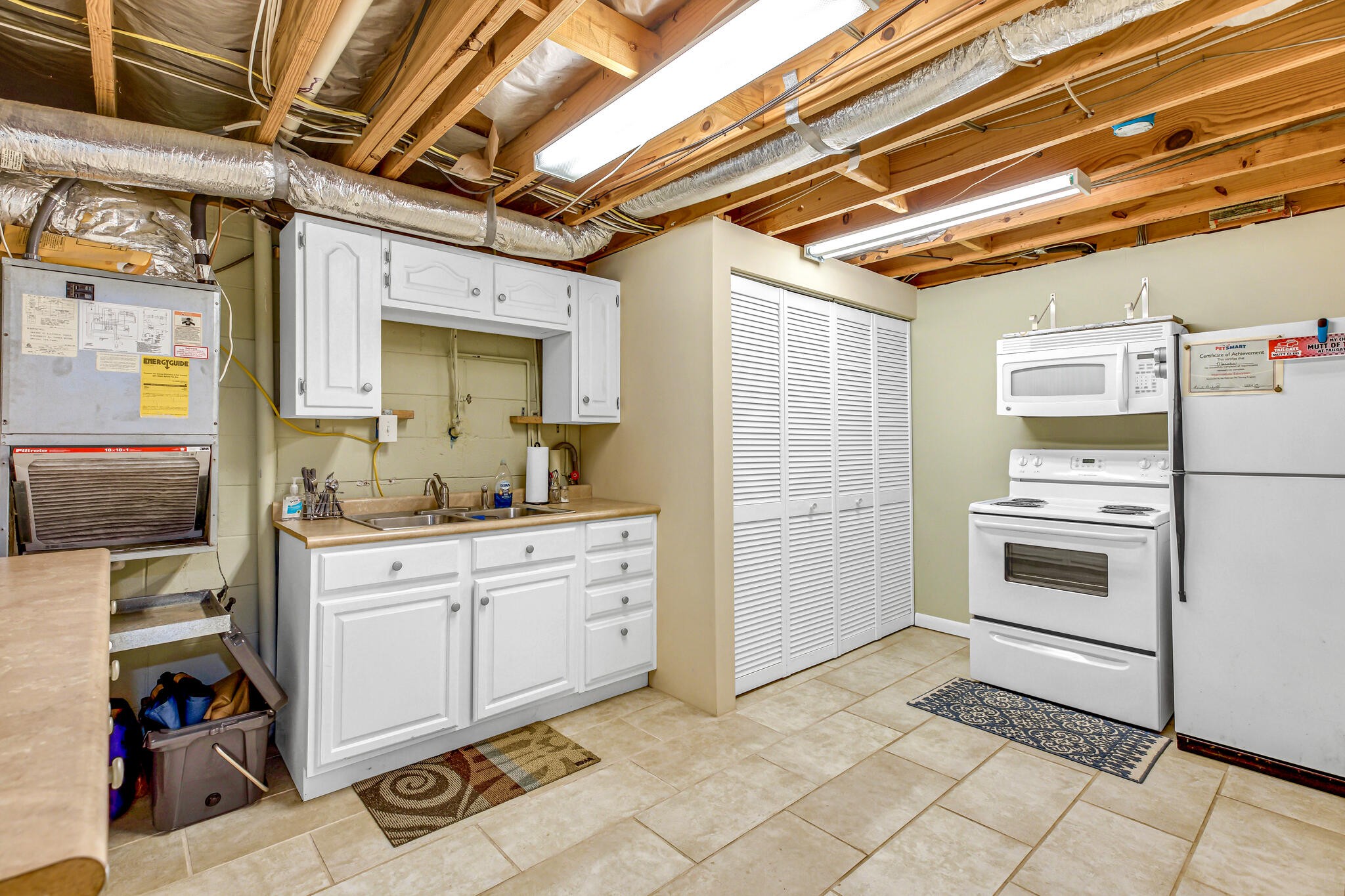 816 Highland Park Ct