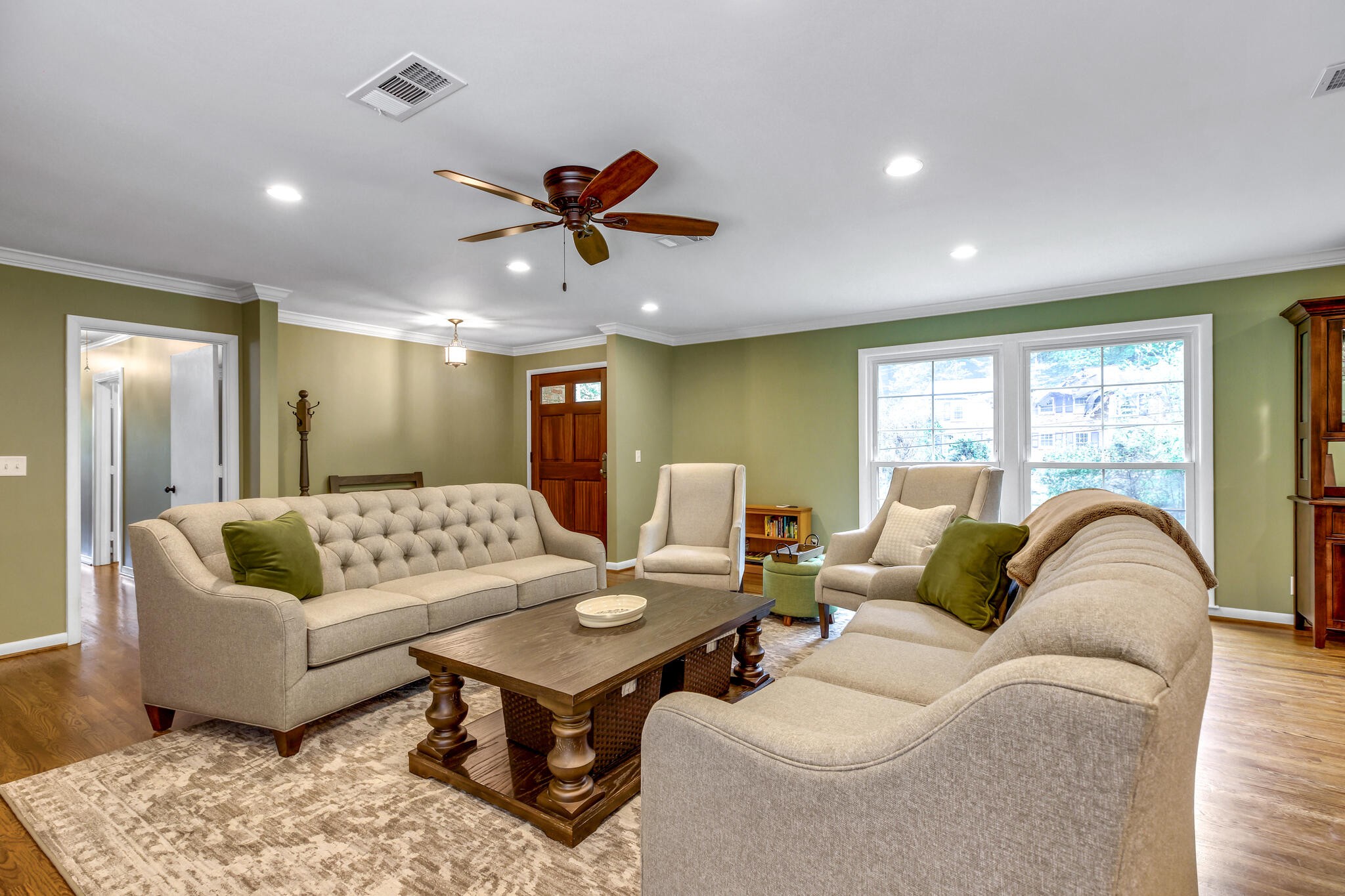 816 Highland Park Ct
