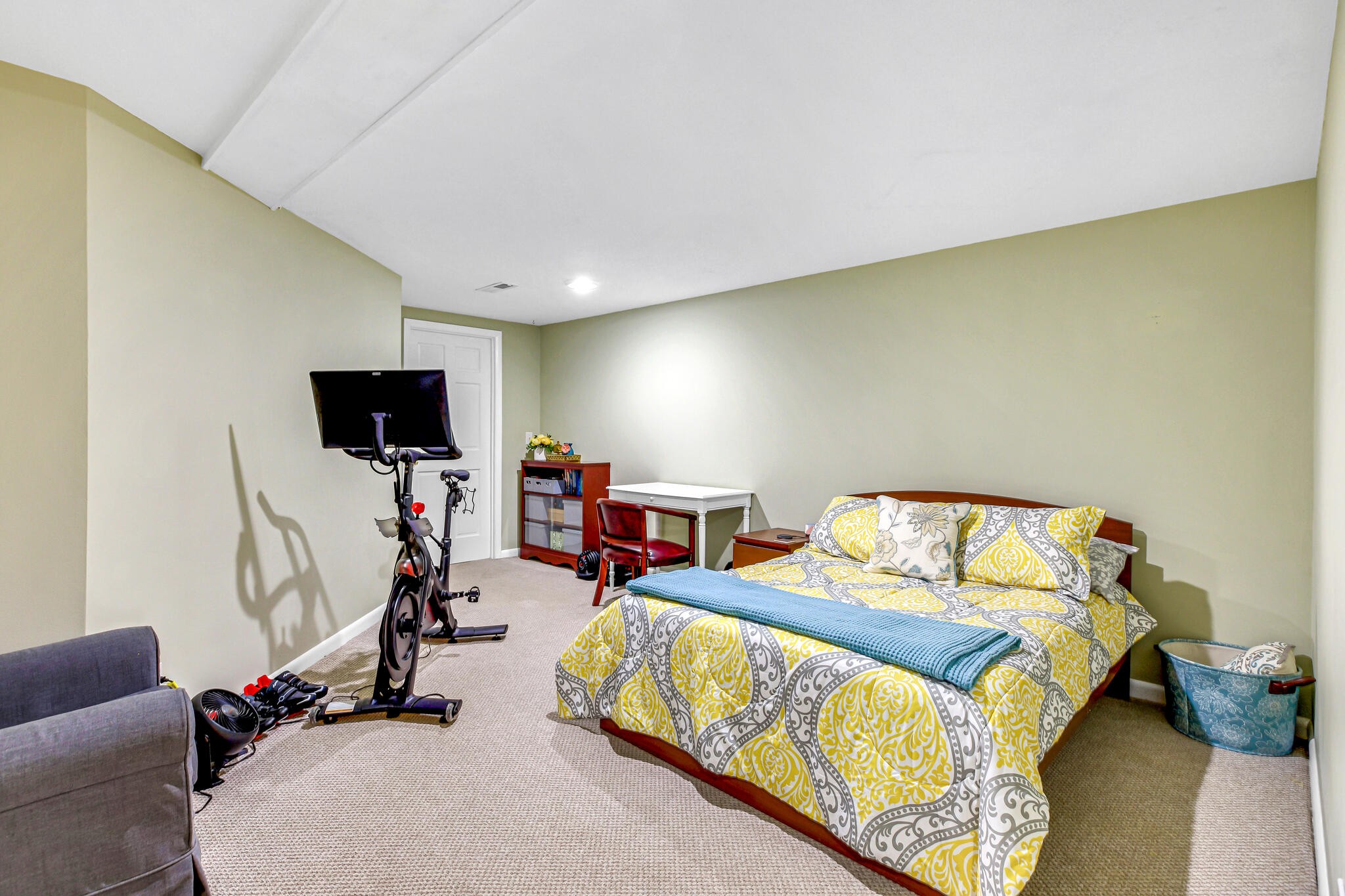 816 Highland Park Ct