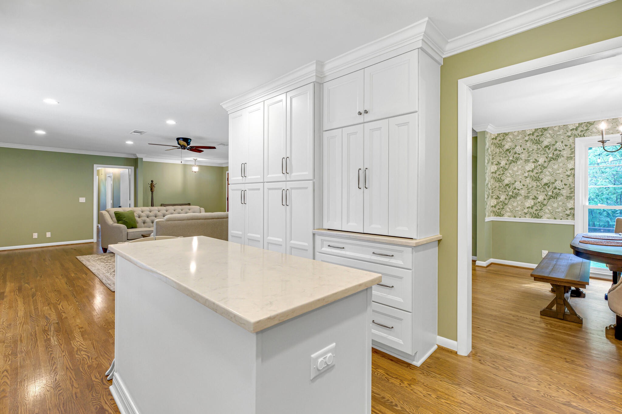 816 Highland Park Ct