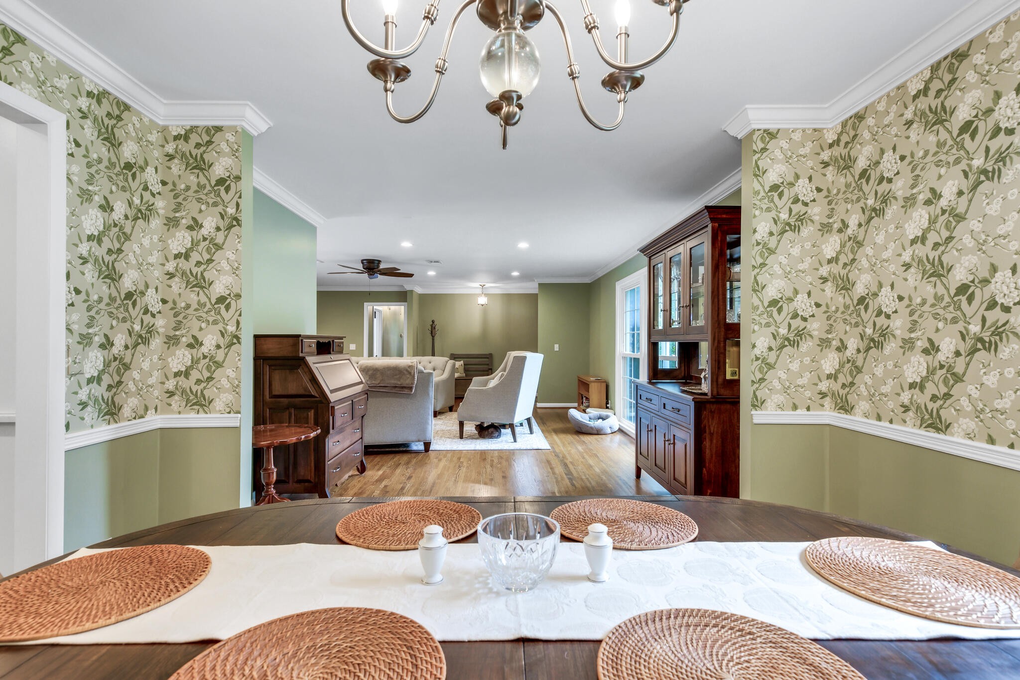 816 Highland Park Ct
