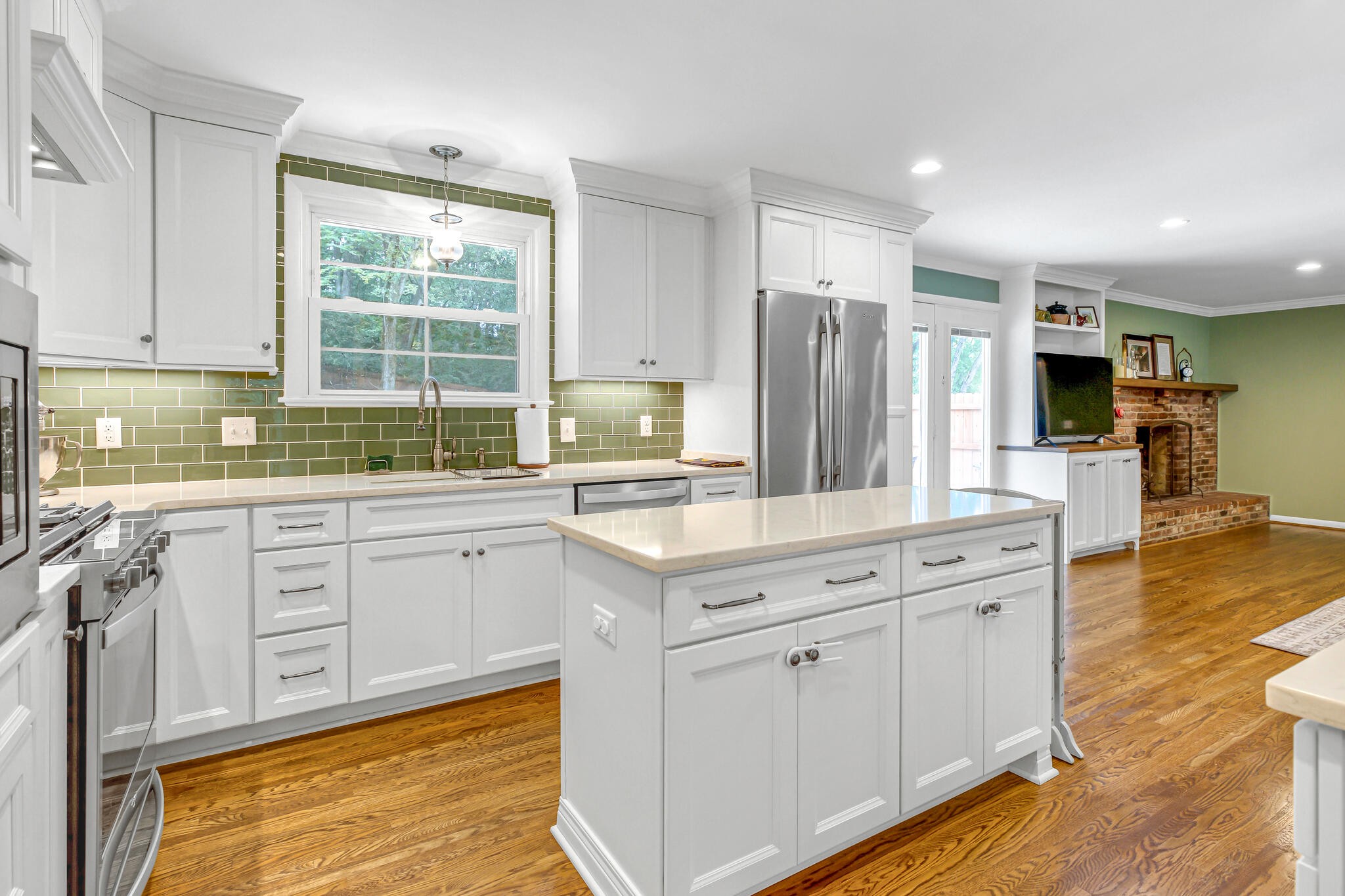 816 Highland Park Ct