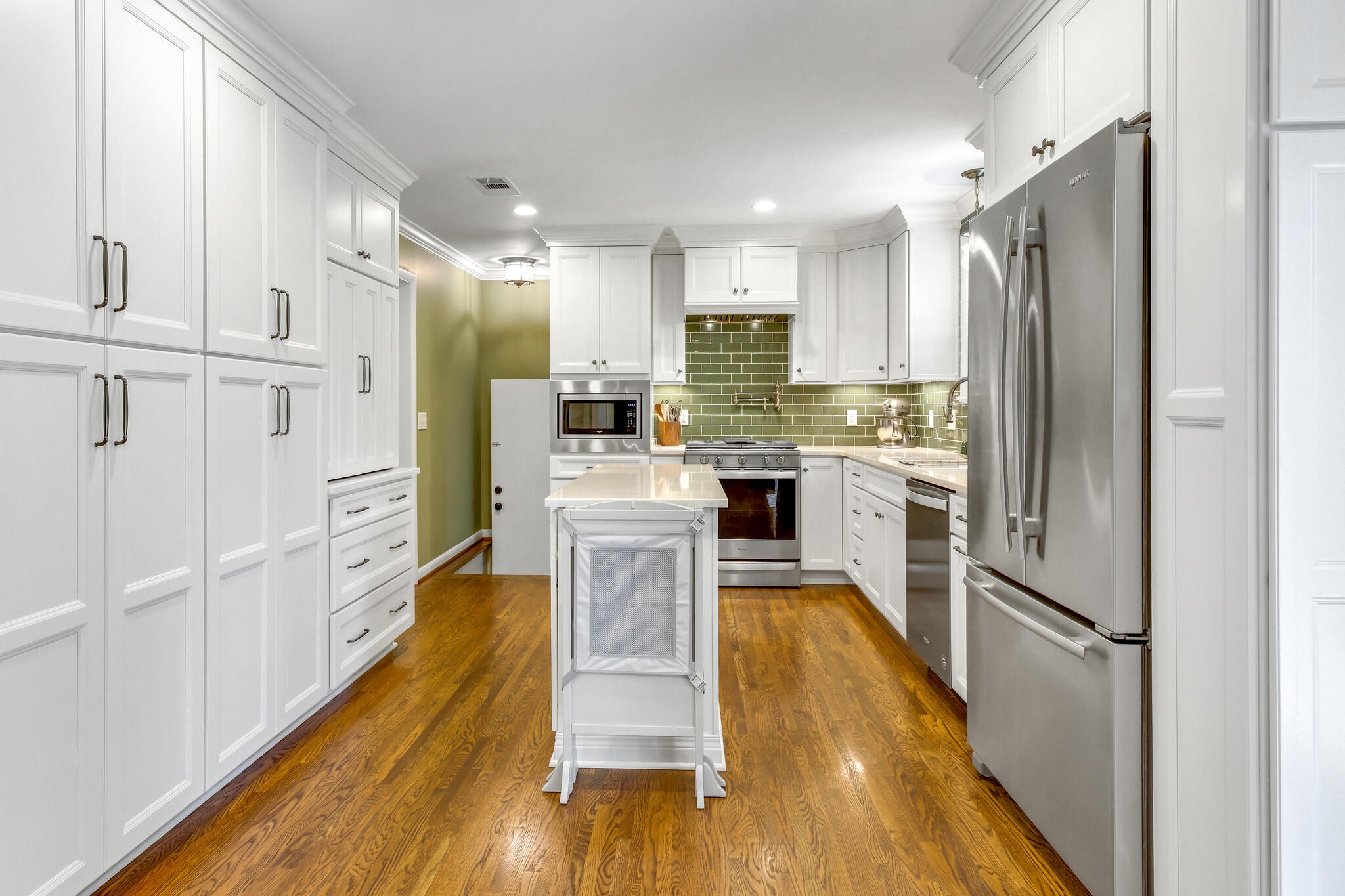 816 Highland Park Ct