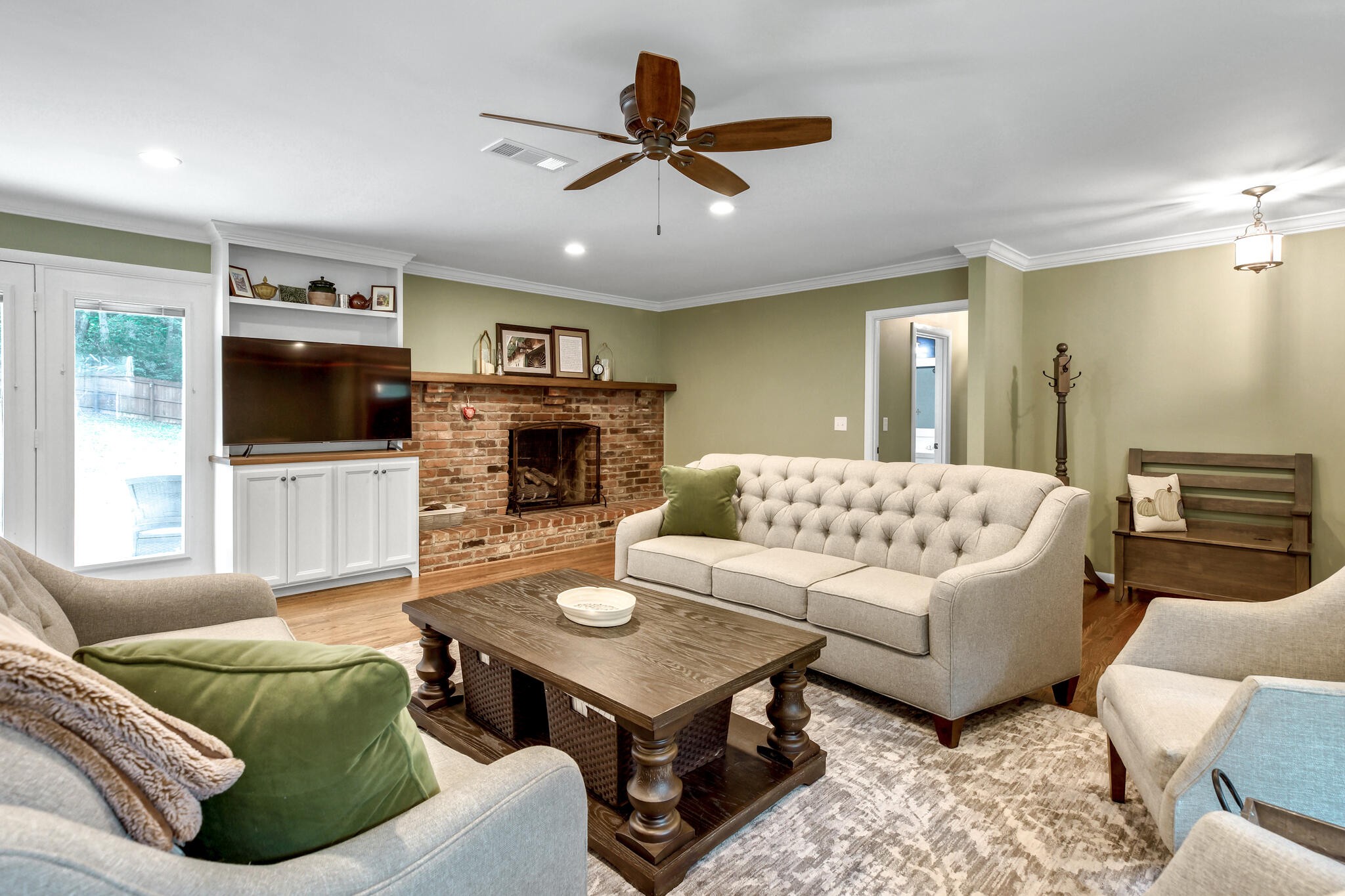 816 Highland Park Ct