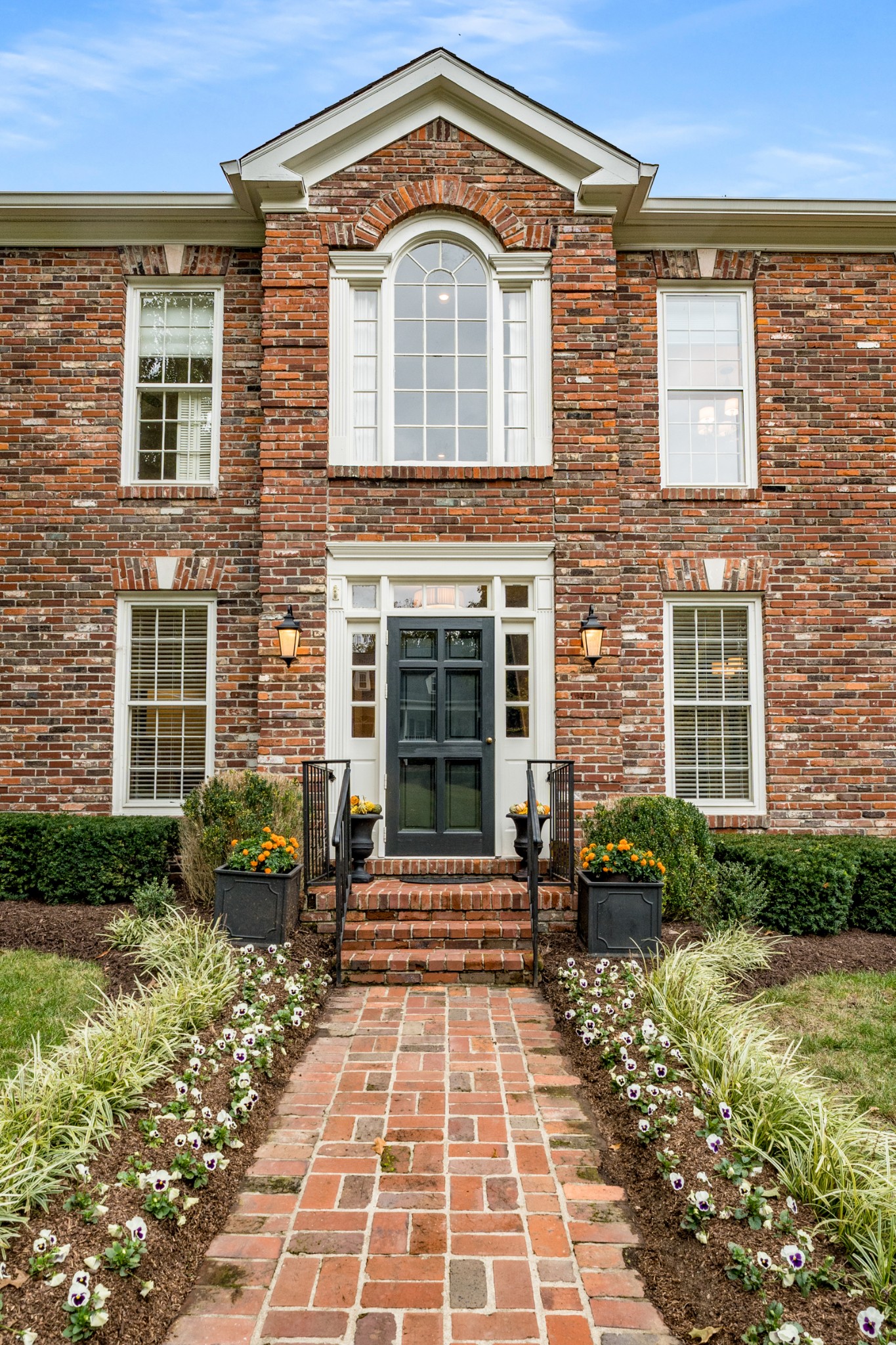 107 Wentworth Ave