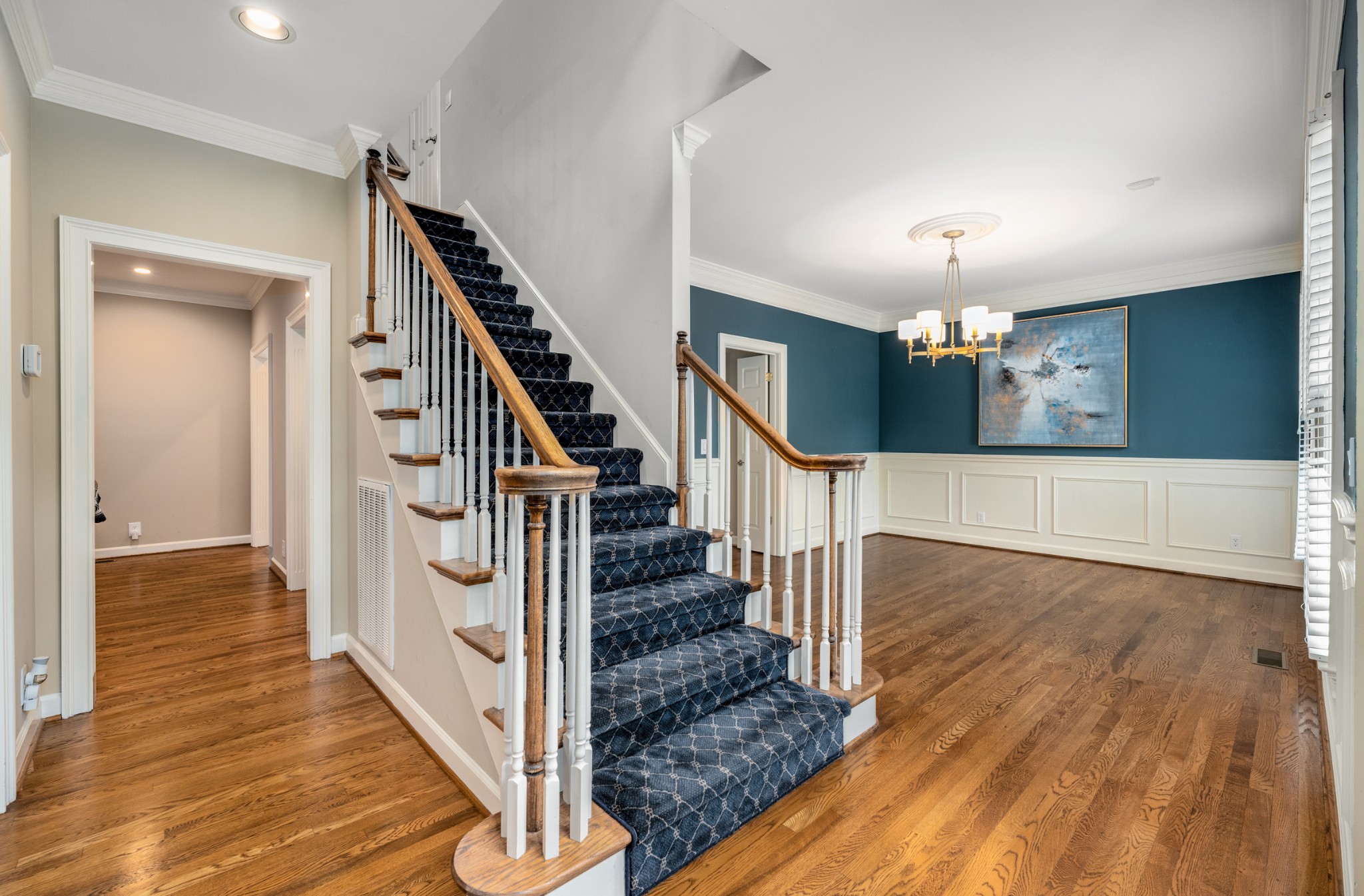 107 Wentworth Ave
