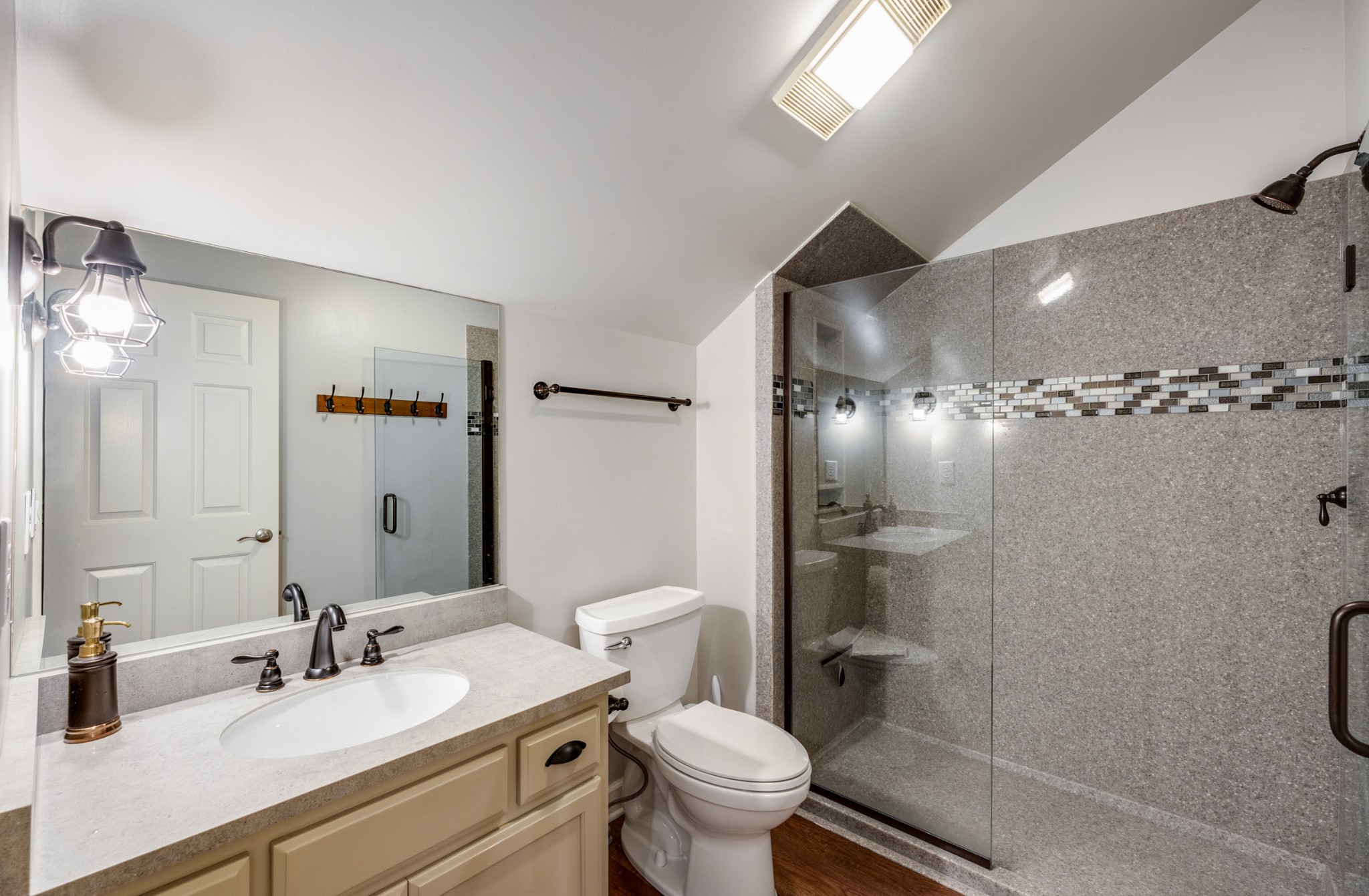 107 Wentworth Ave