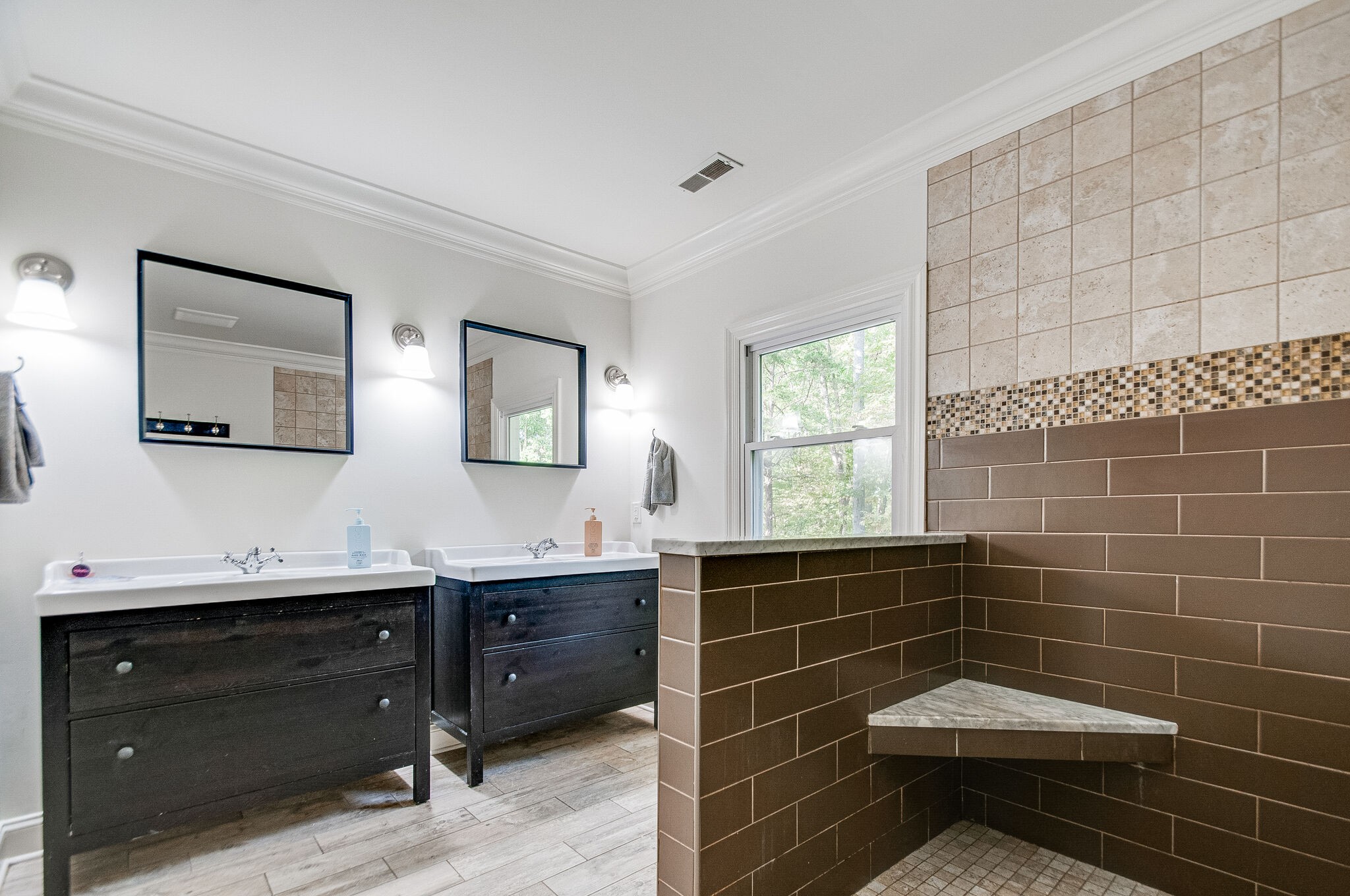 1237 Temple Ridge Dr