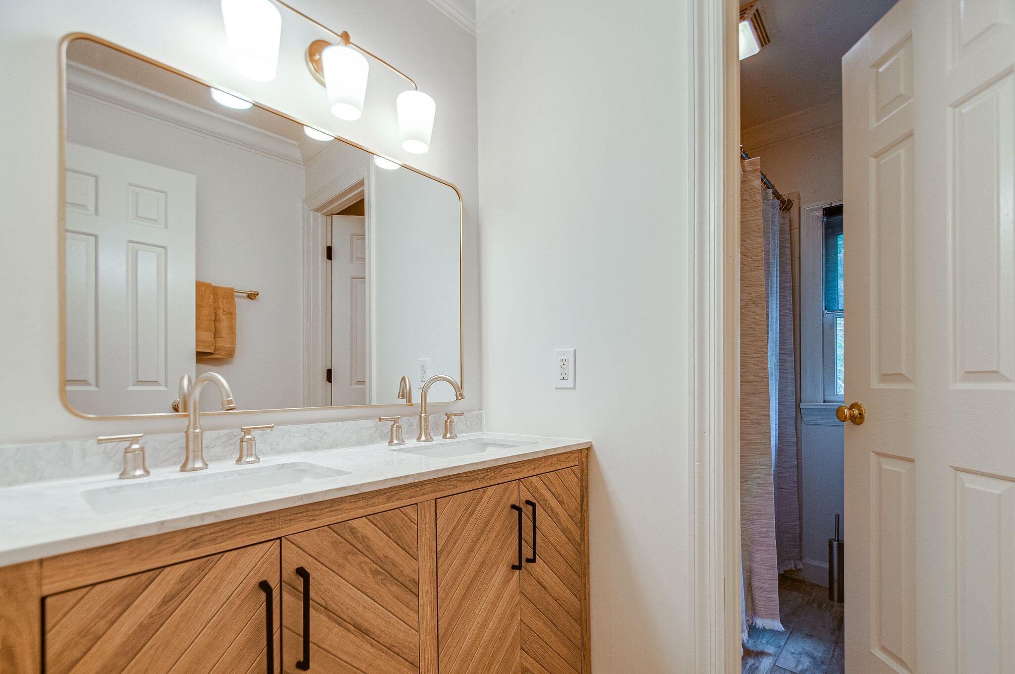 1237 Temple Ridge Dr