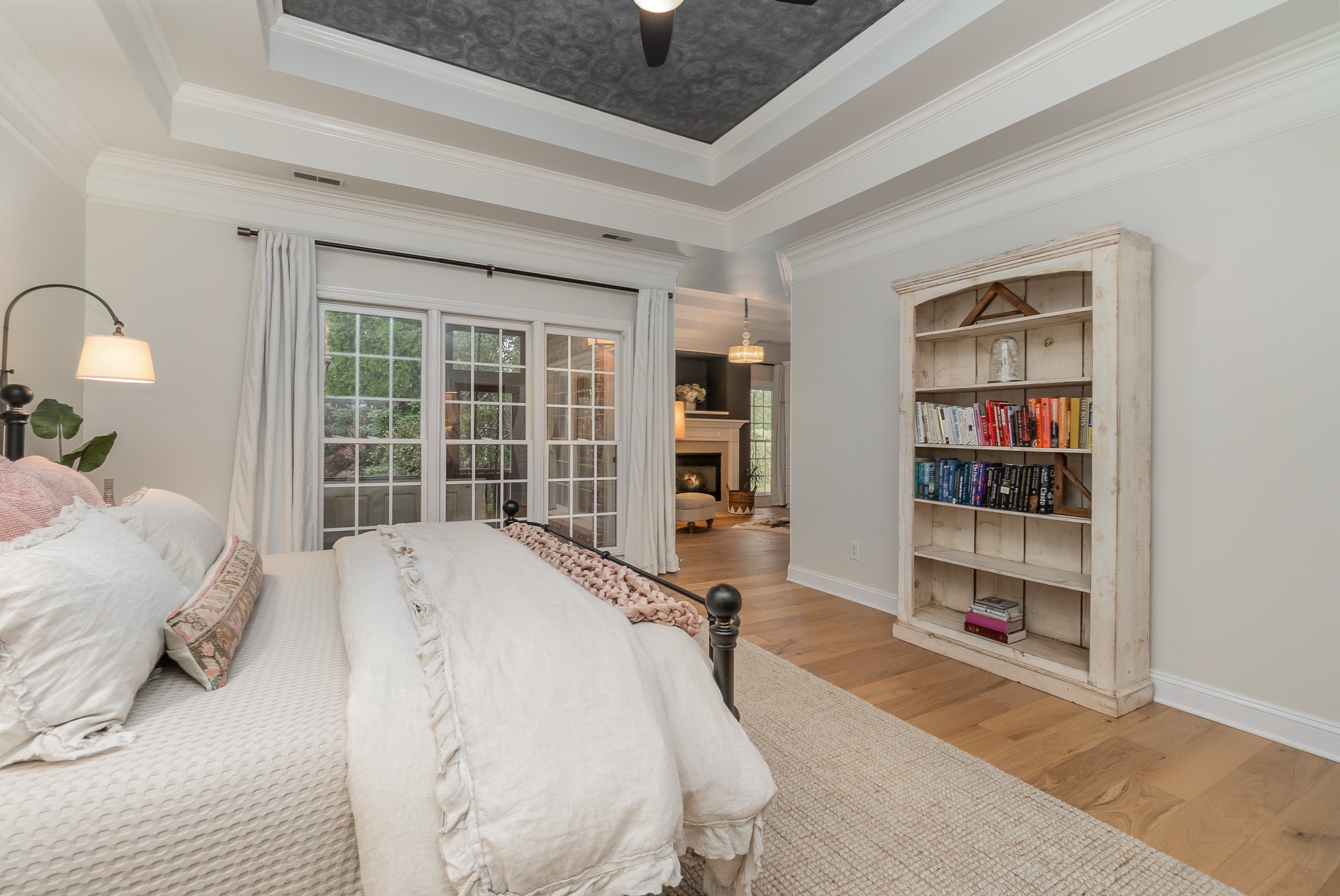 9461 Calais Ct