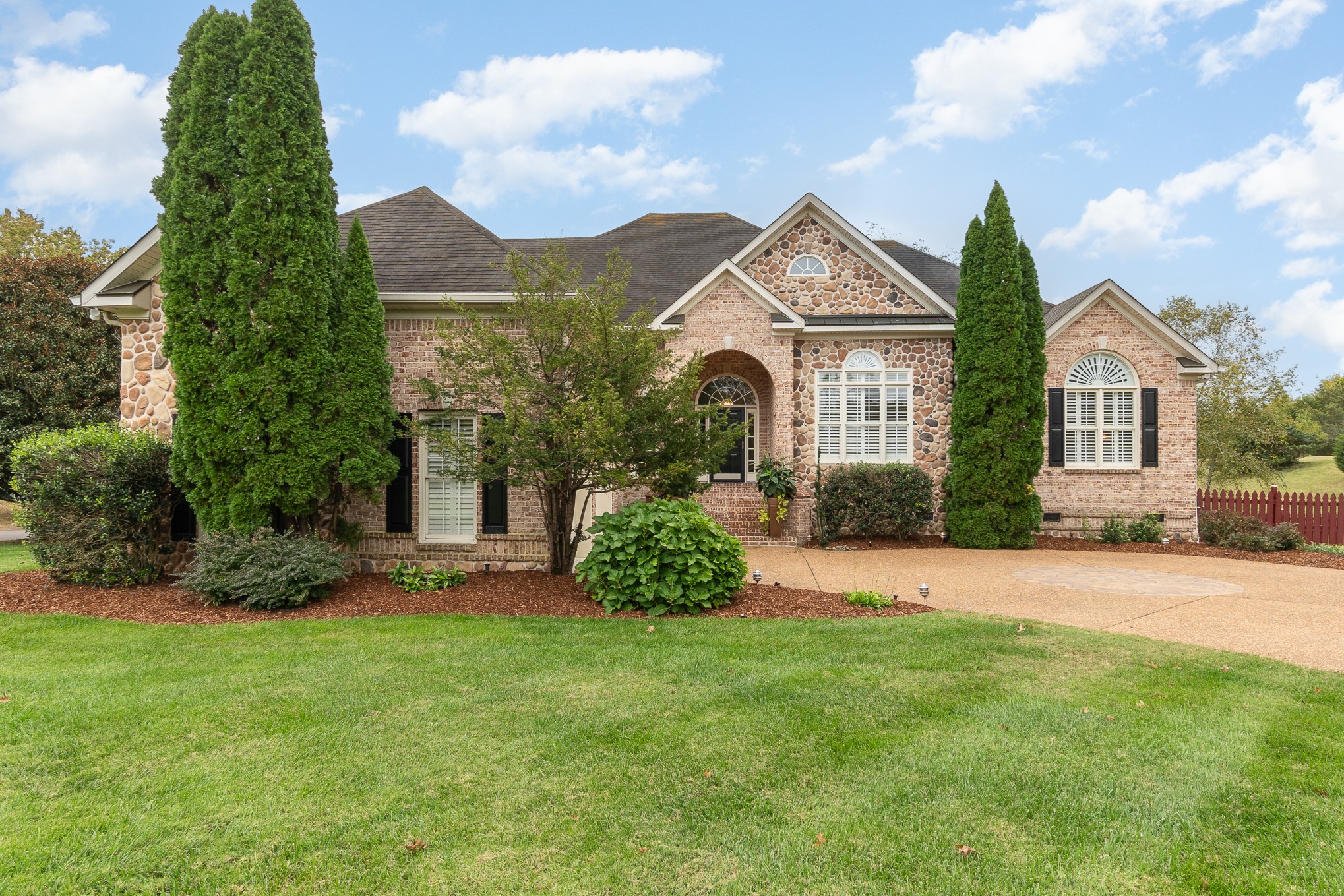 9461 Calais Ct