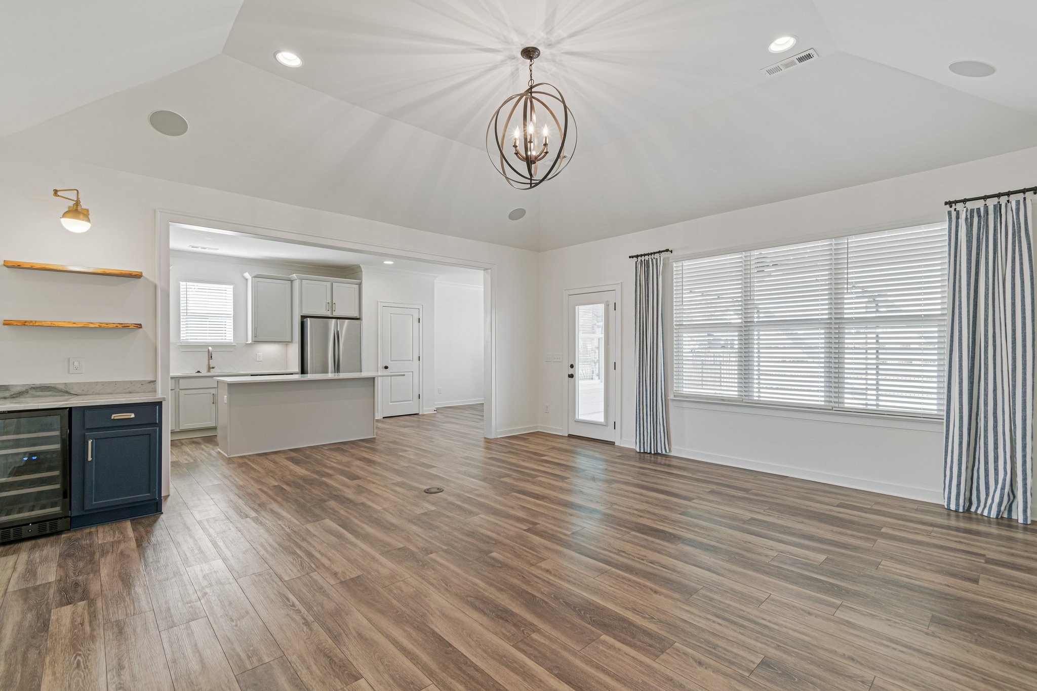 7505 Delancey Dr