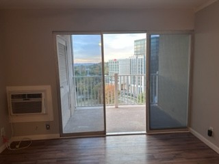 3415 W End Ave Unit: 910E