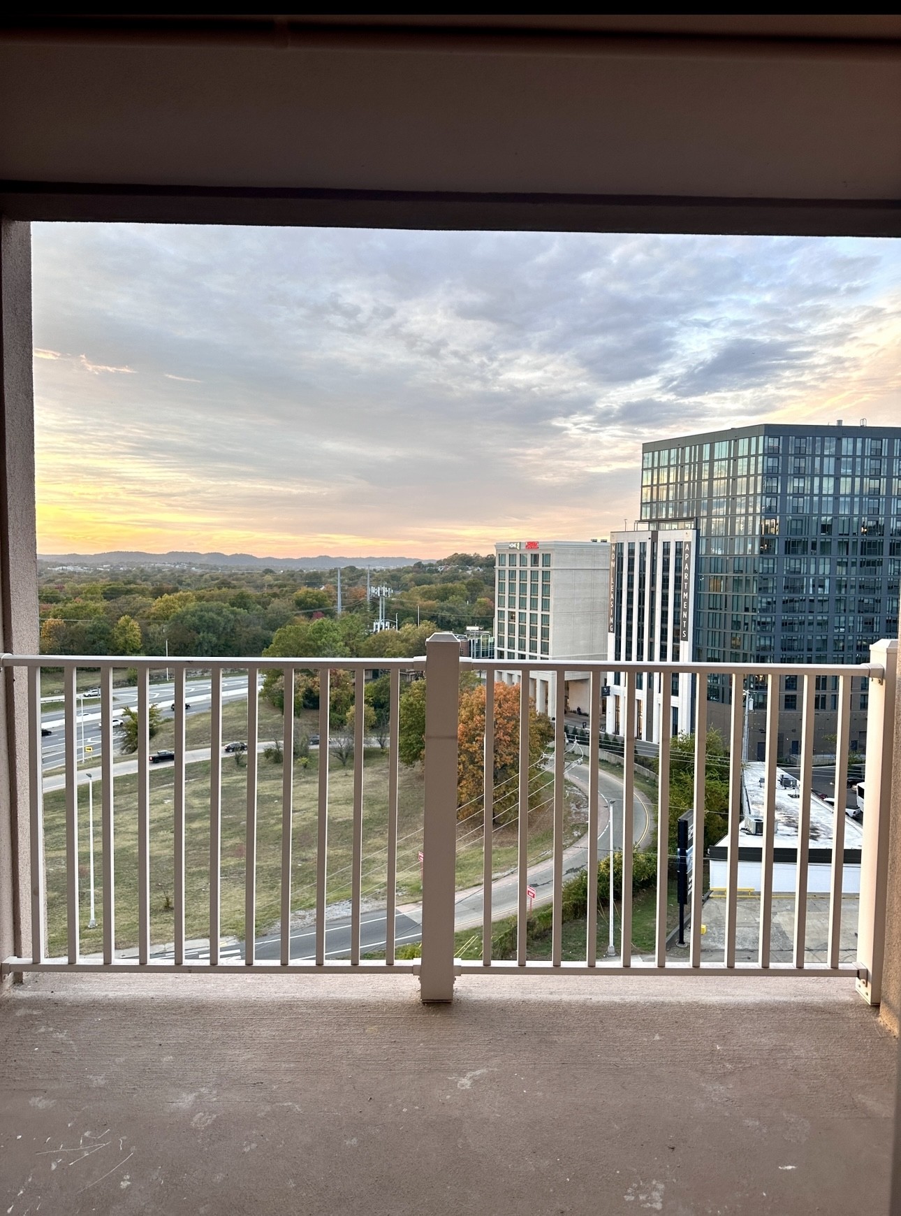 3415 W End Ave Unit: 910E