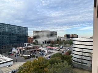 3415 W End Ave Unit: 910E