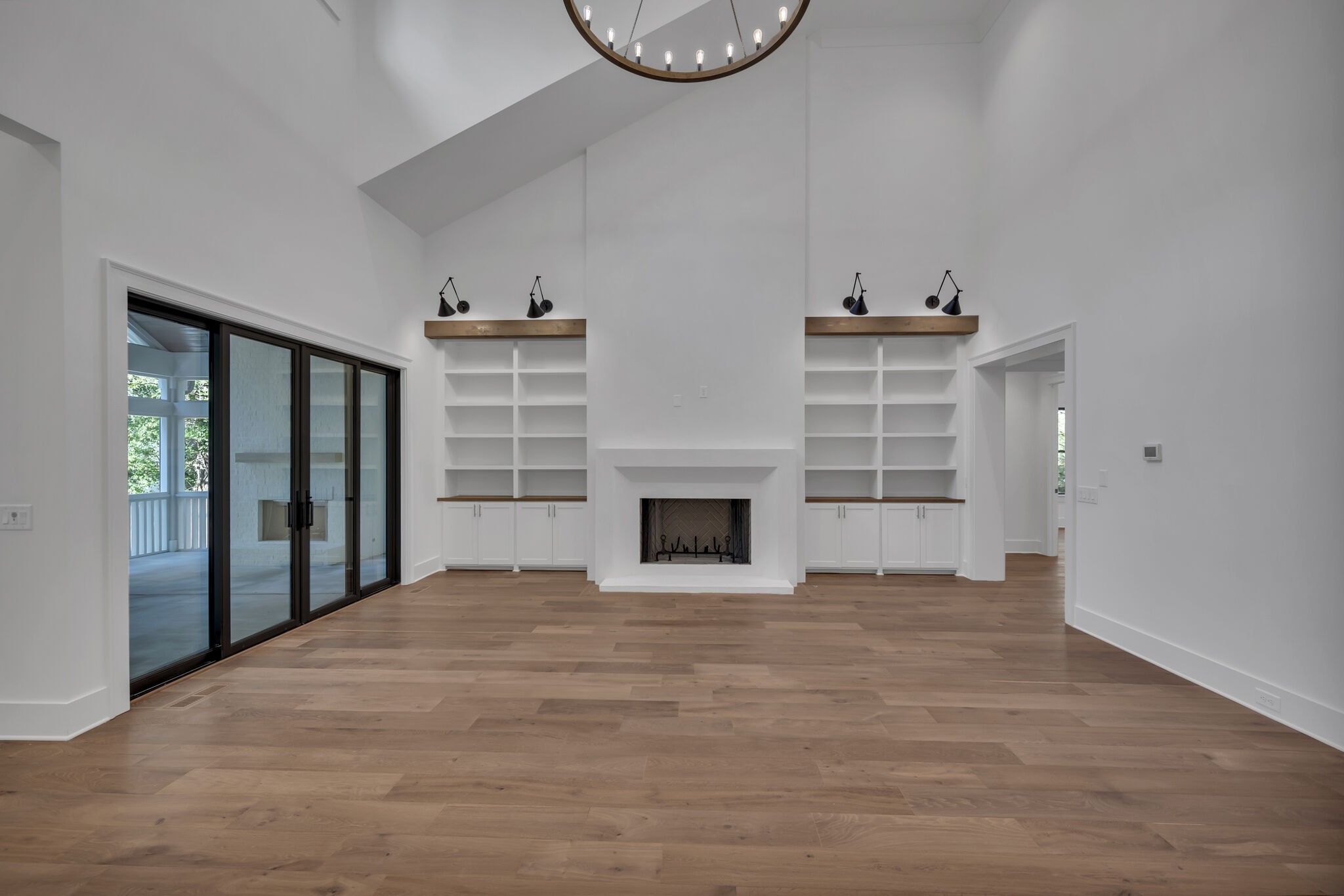 4125 Outer Dr