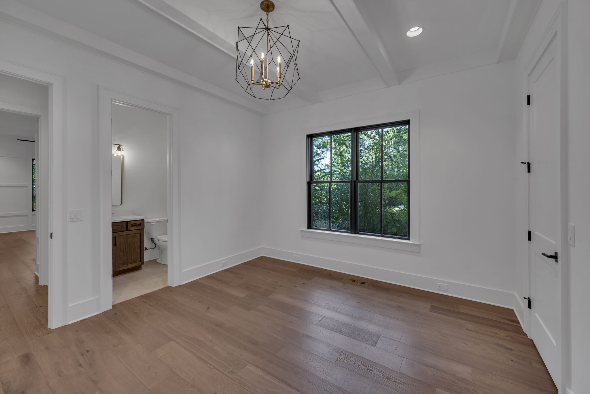 4125 Outer Dr