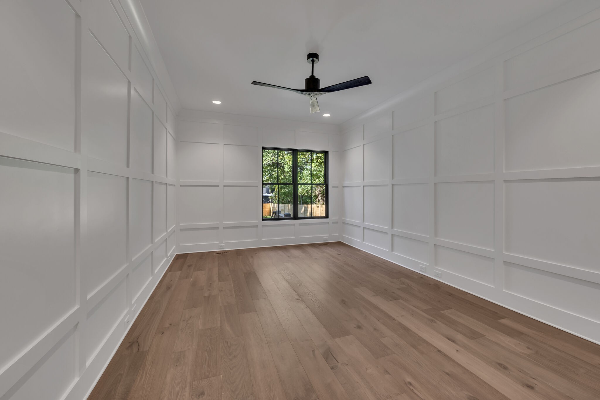 4125 Outer Dr