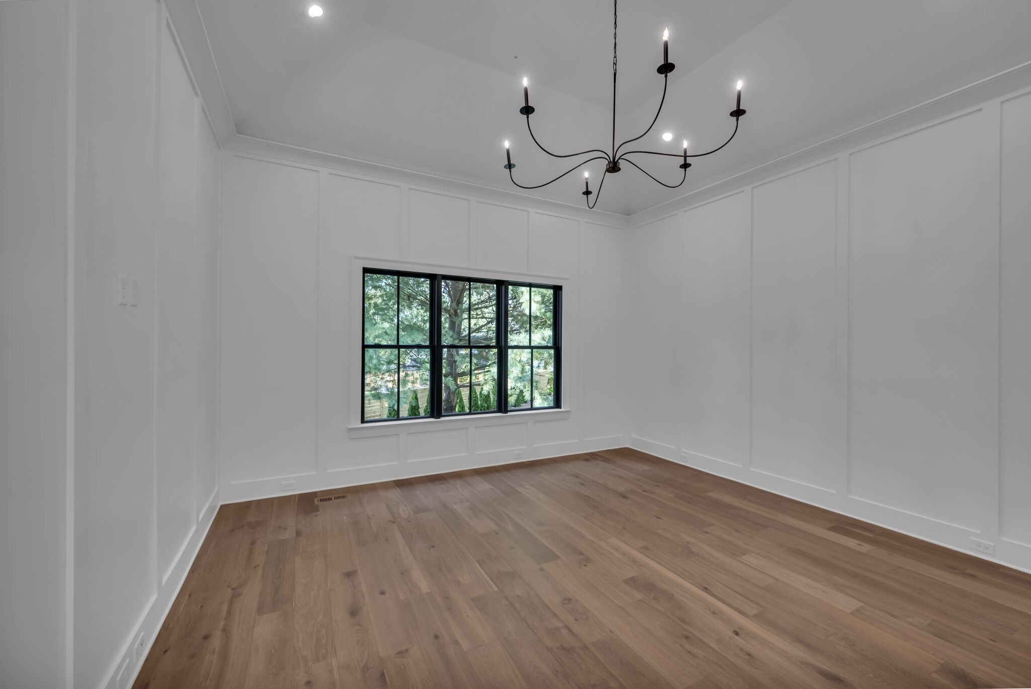 4125 Outer Dr