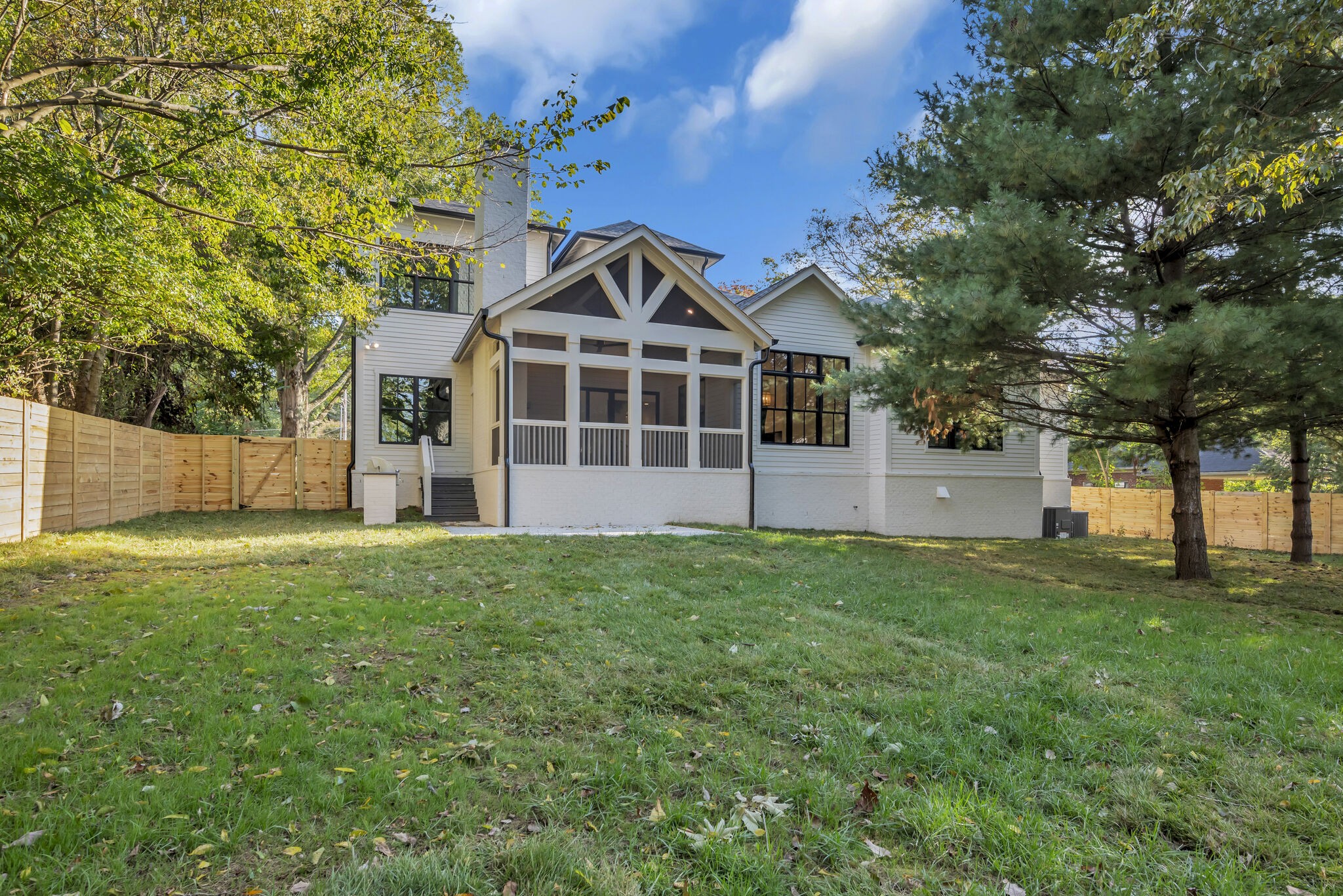 4125 Outer Dr