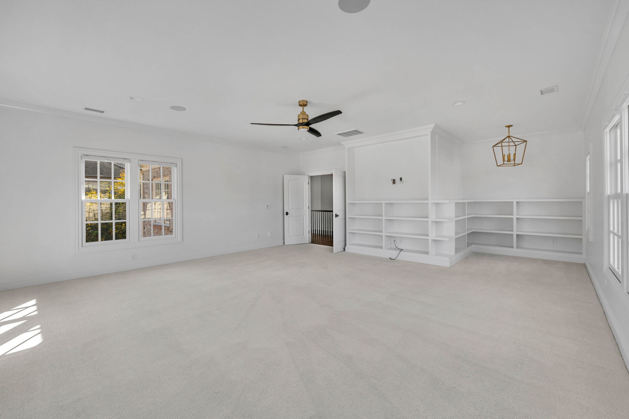 914 Bowring Park