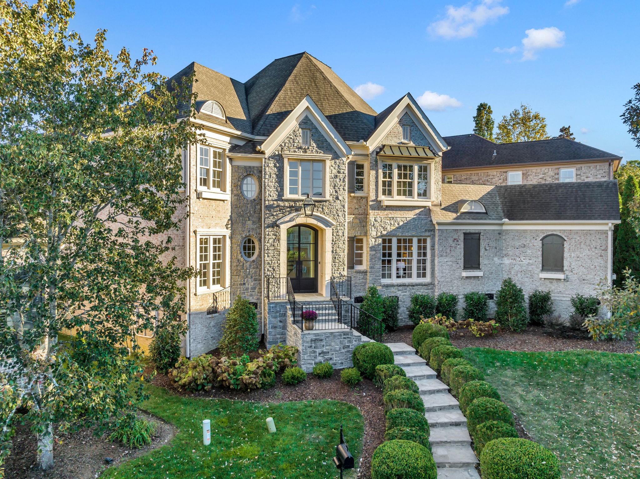 914 Bowring Park