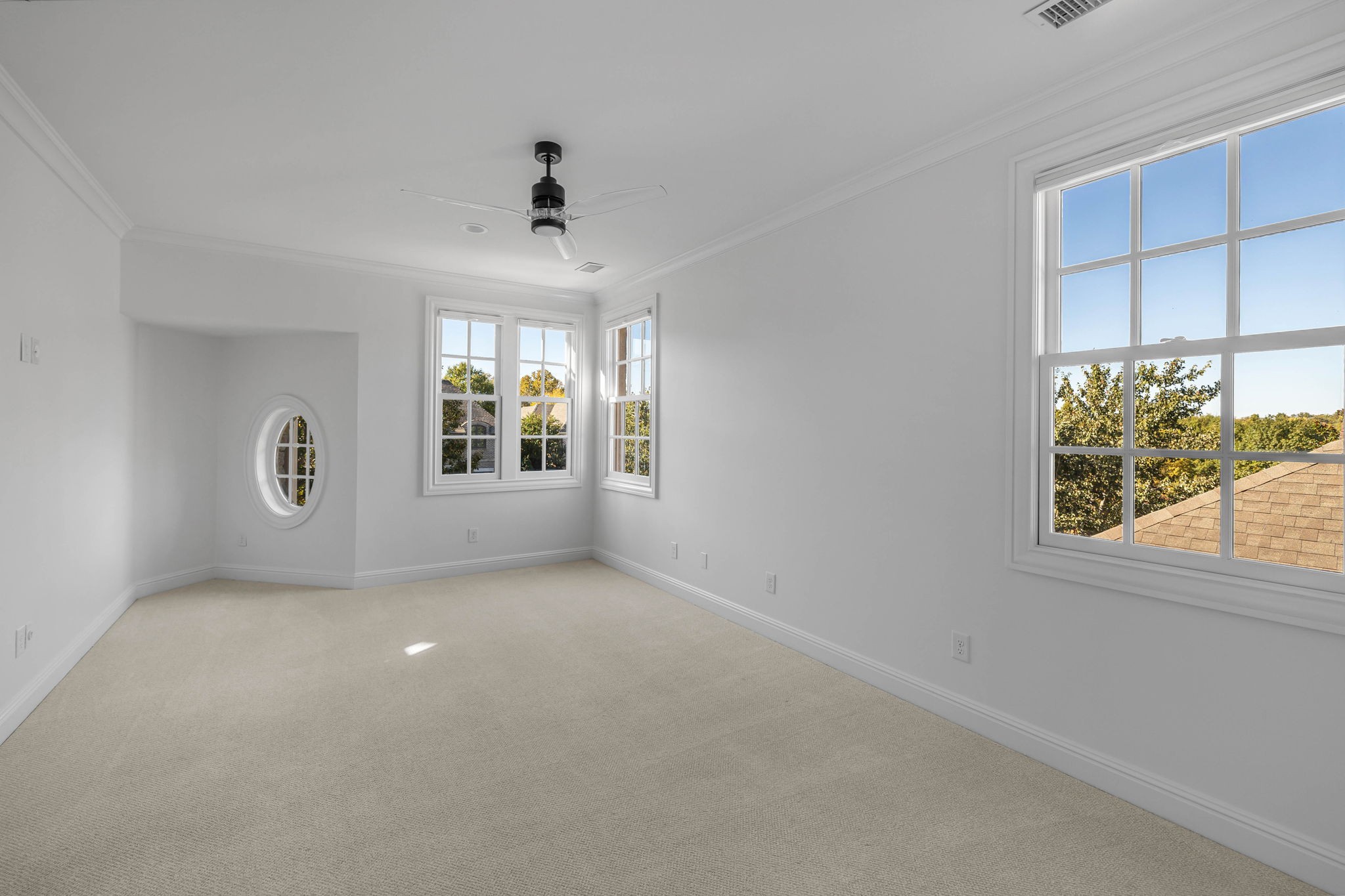 914 Bowring Park
