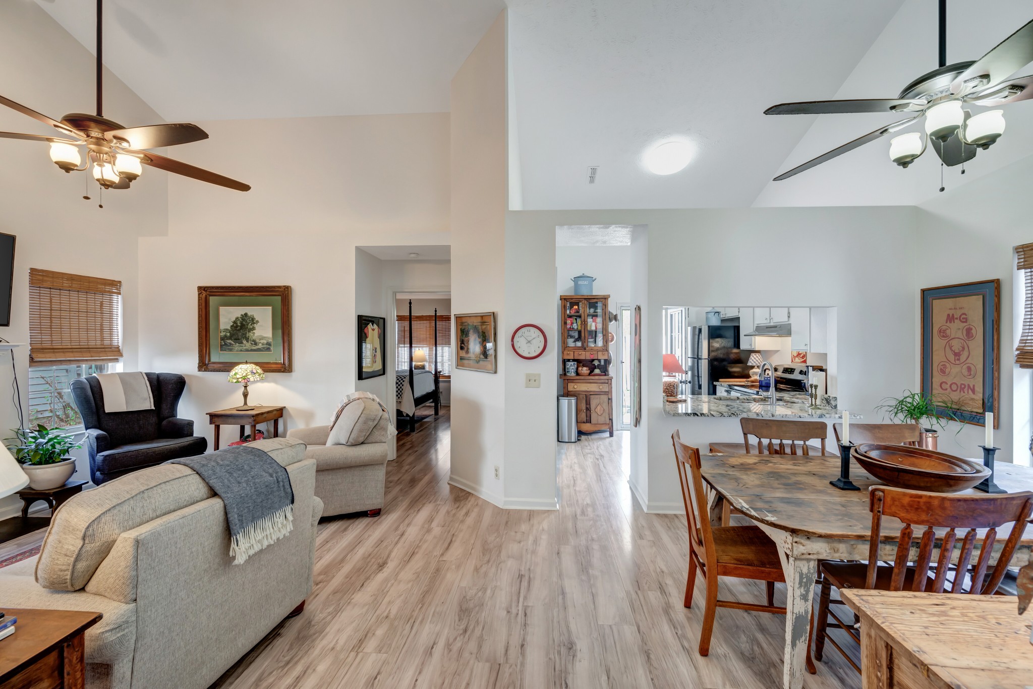 1006 Valley Dr