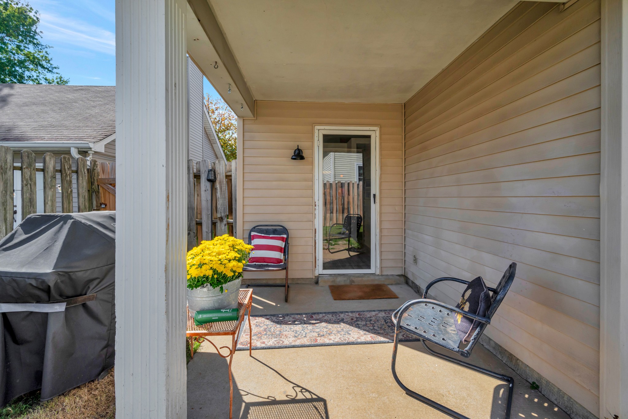 1006 Valley Dr