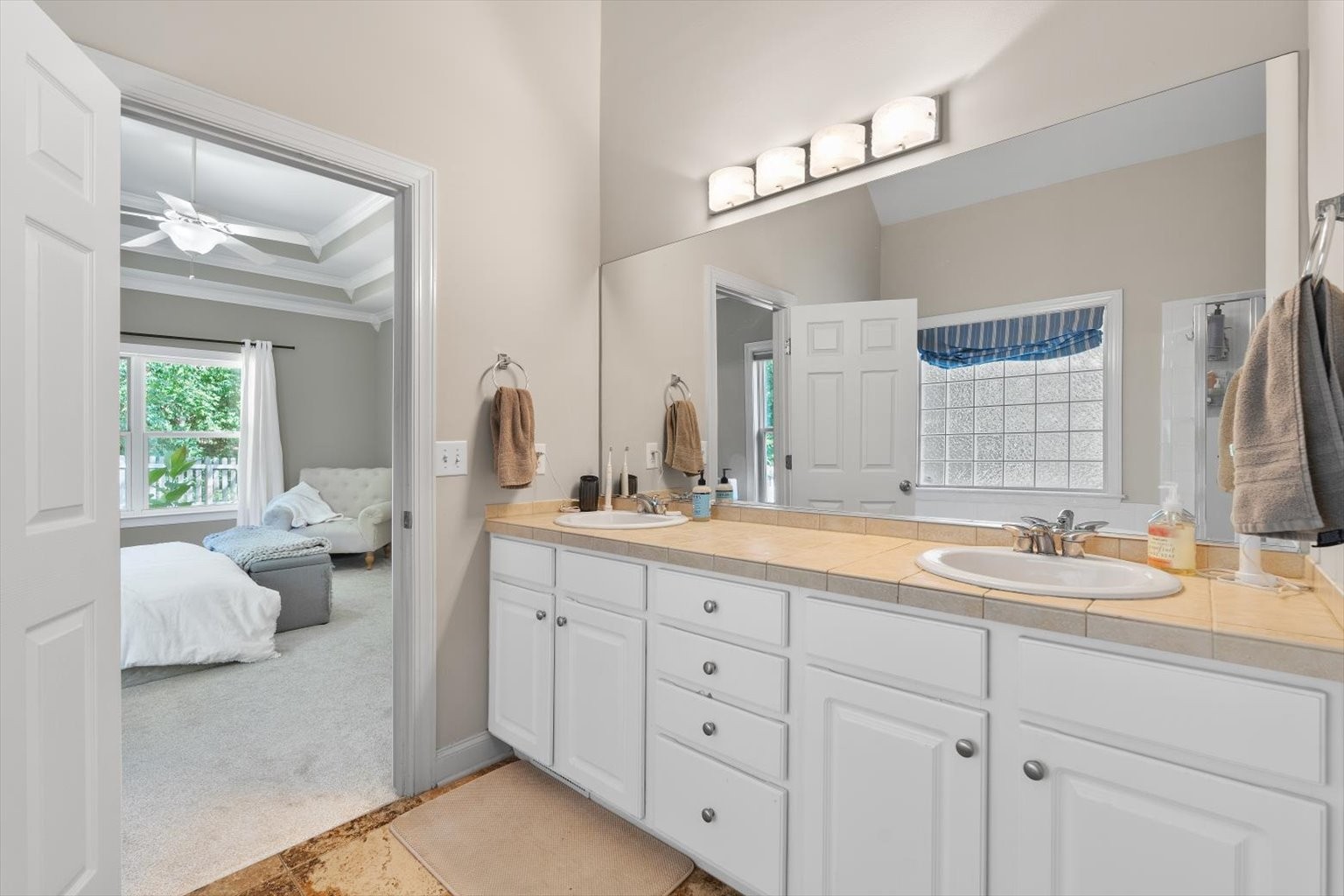 2125 Sherbrooke Ln