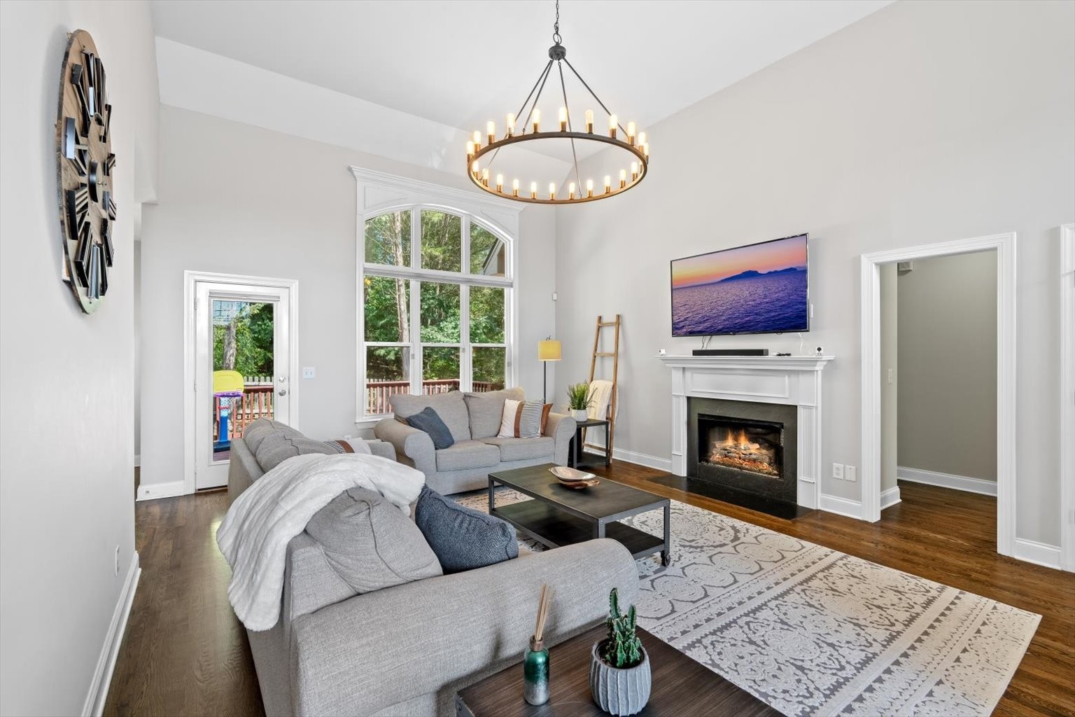 2125 Sherbrooke Ln