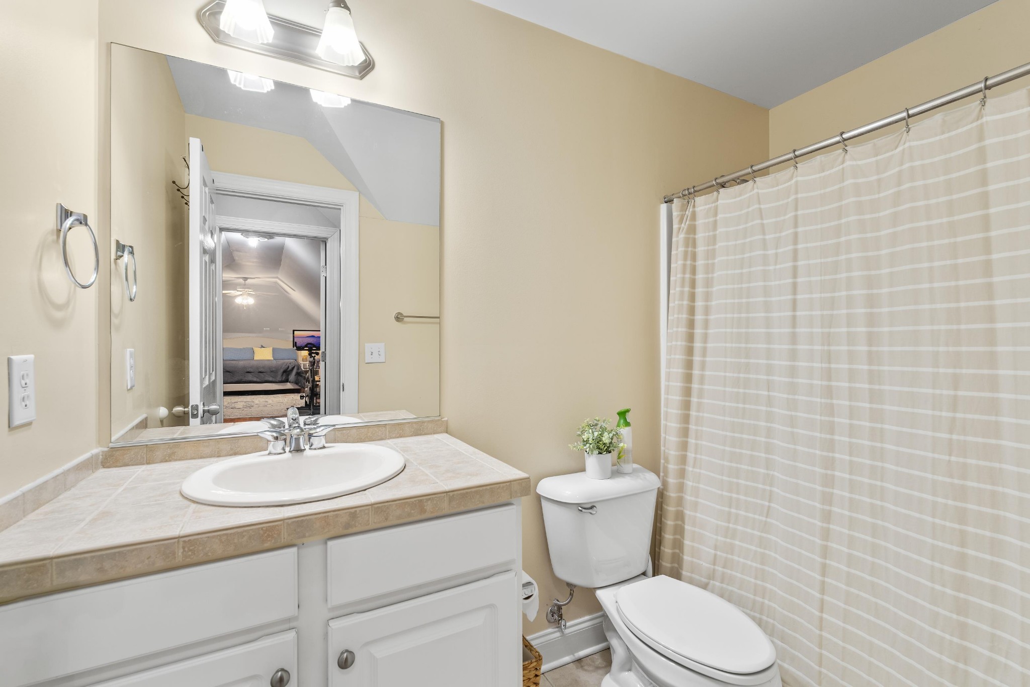 2125 Sherbrooke Ln