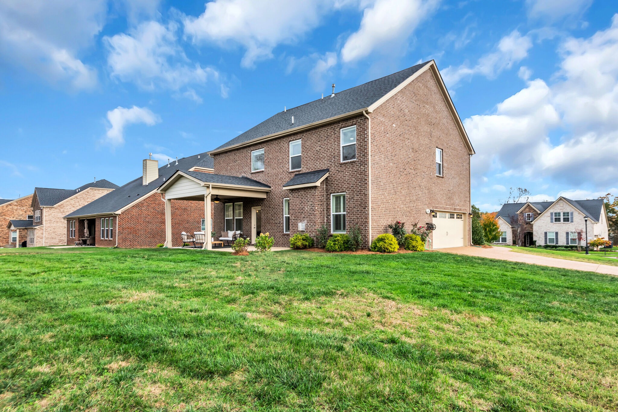 1220 Boxthorn Dr