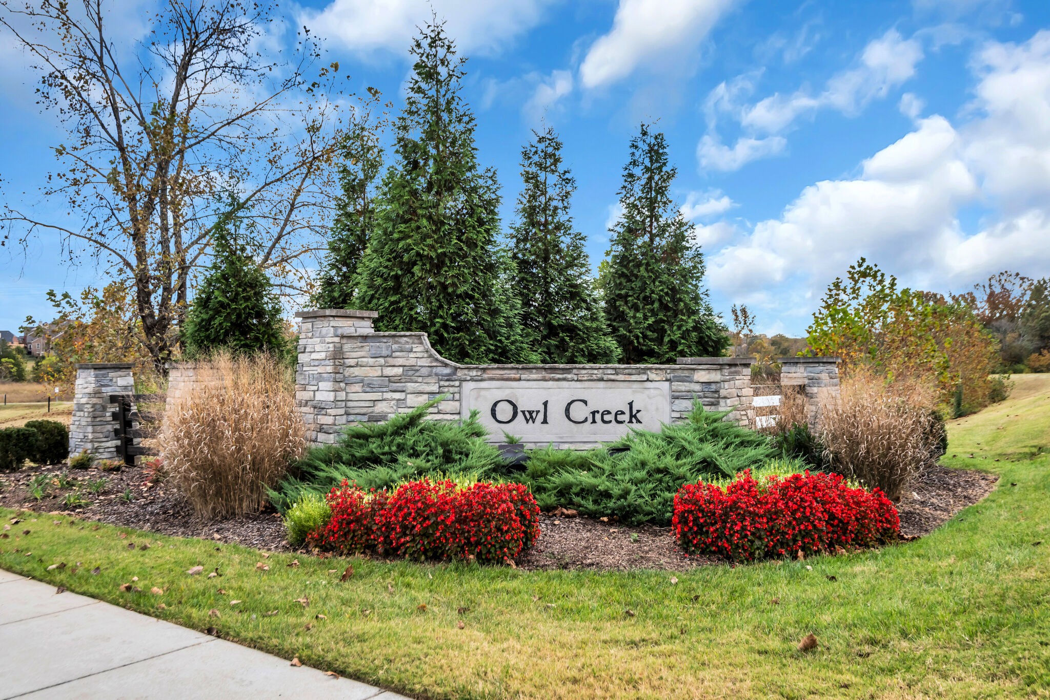 1220 Boxthorn Dr