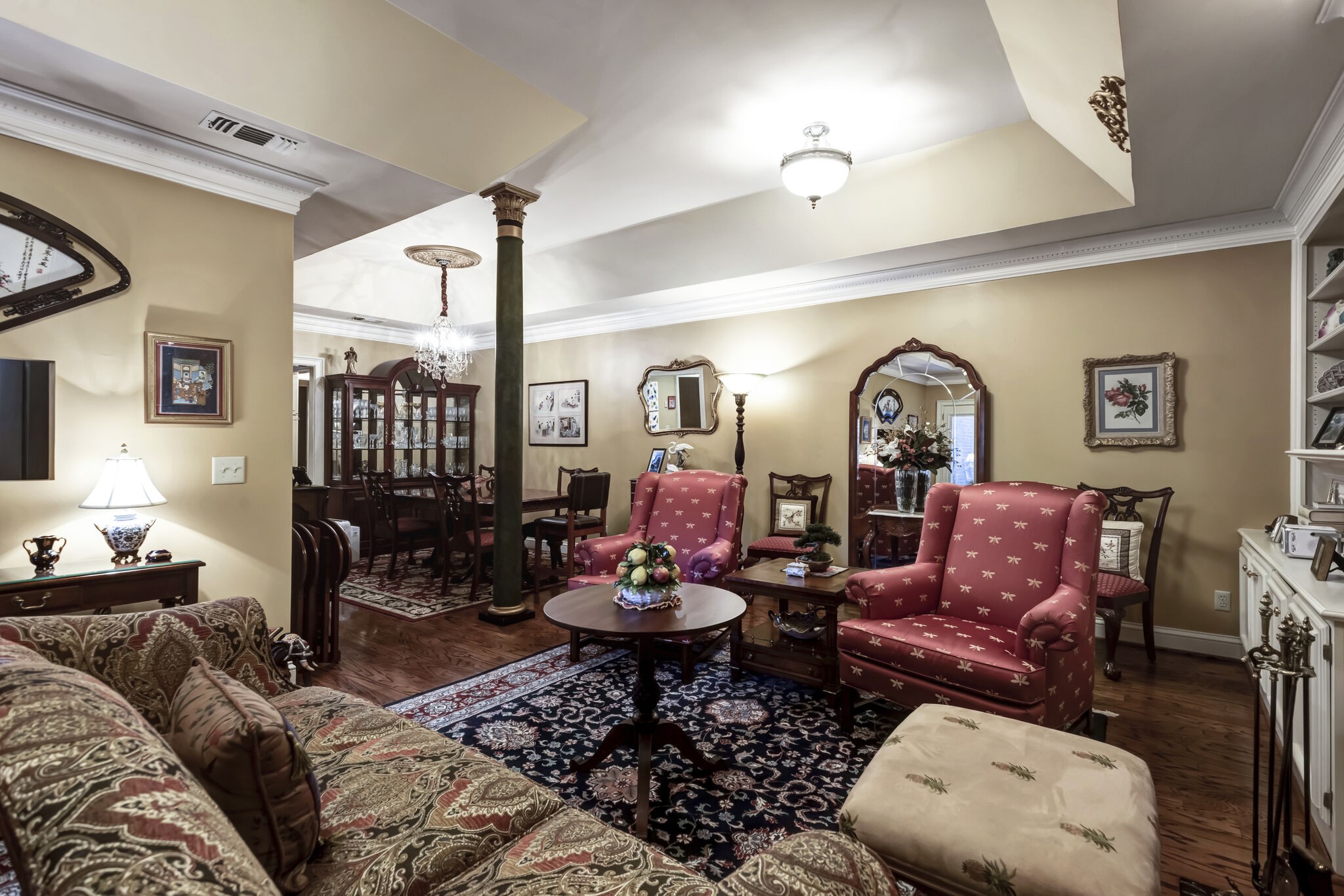 3733 West End Avenue Unit: 102