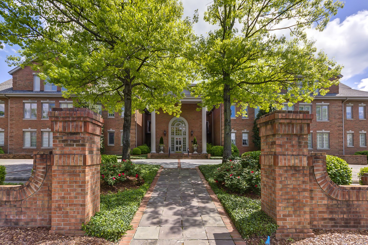 3733 West End Avenue Unit: 102