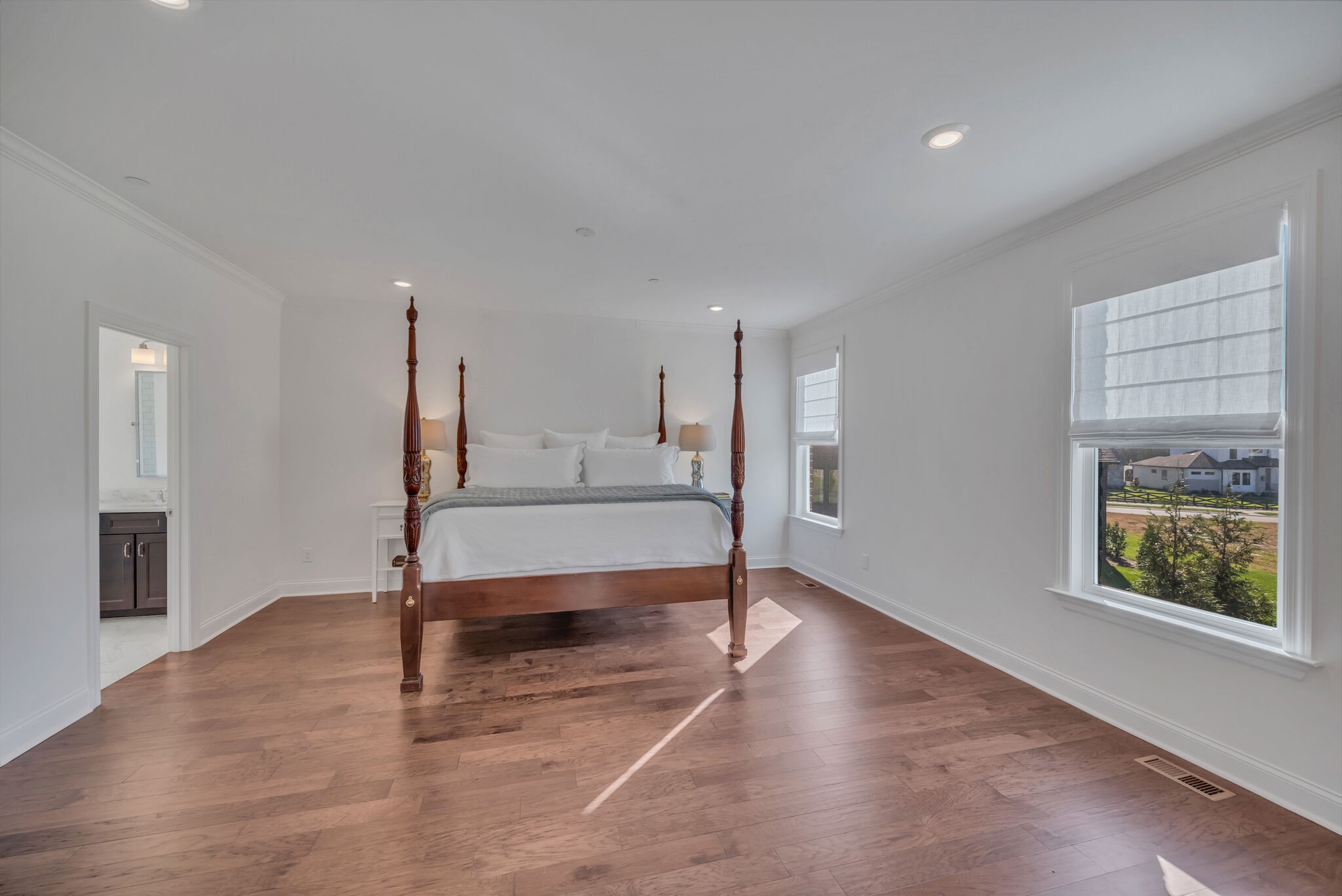 5025 Evangeline Pl