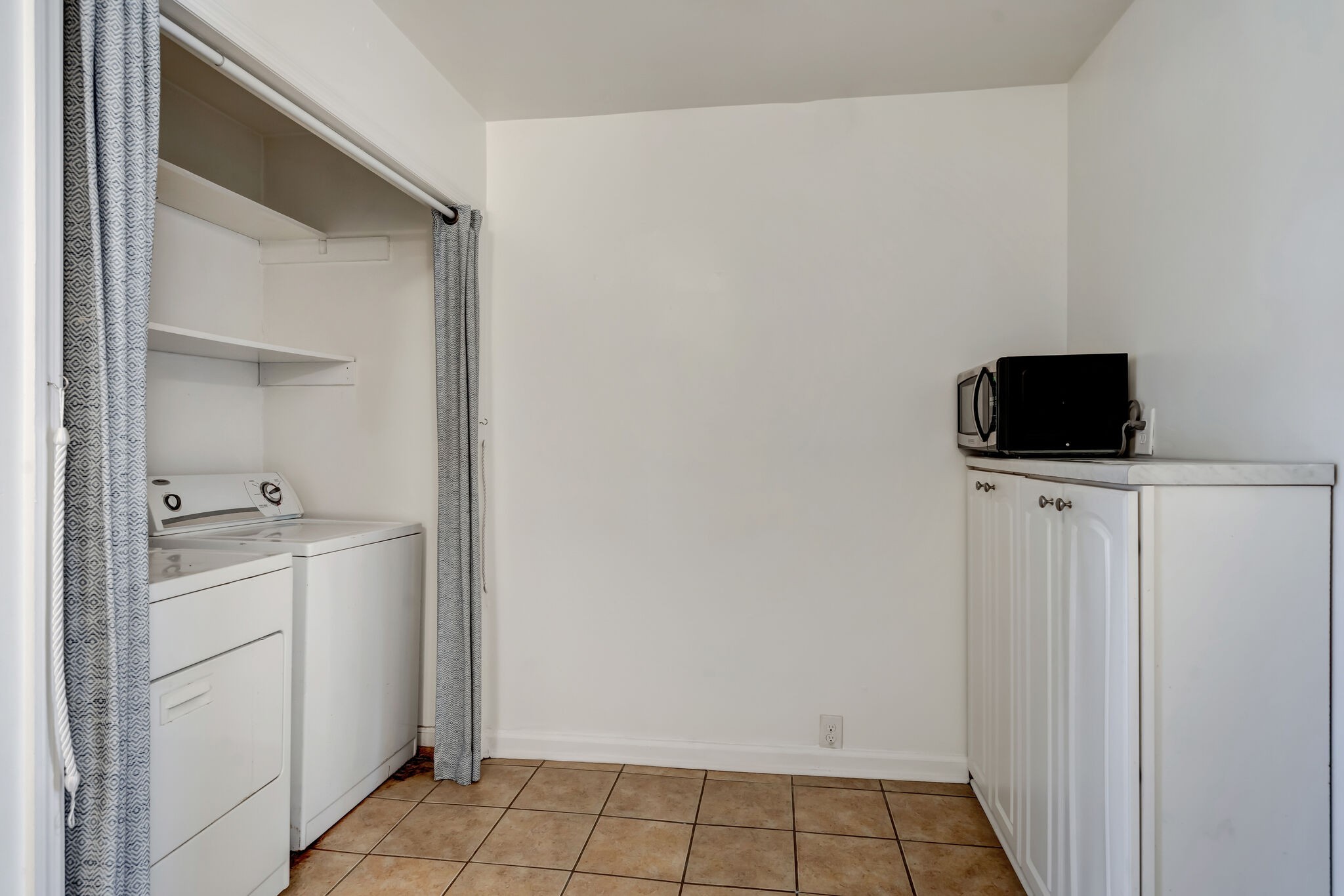 529 Eastboro Dr Unit: A