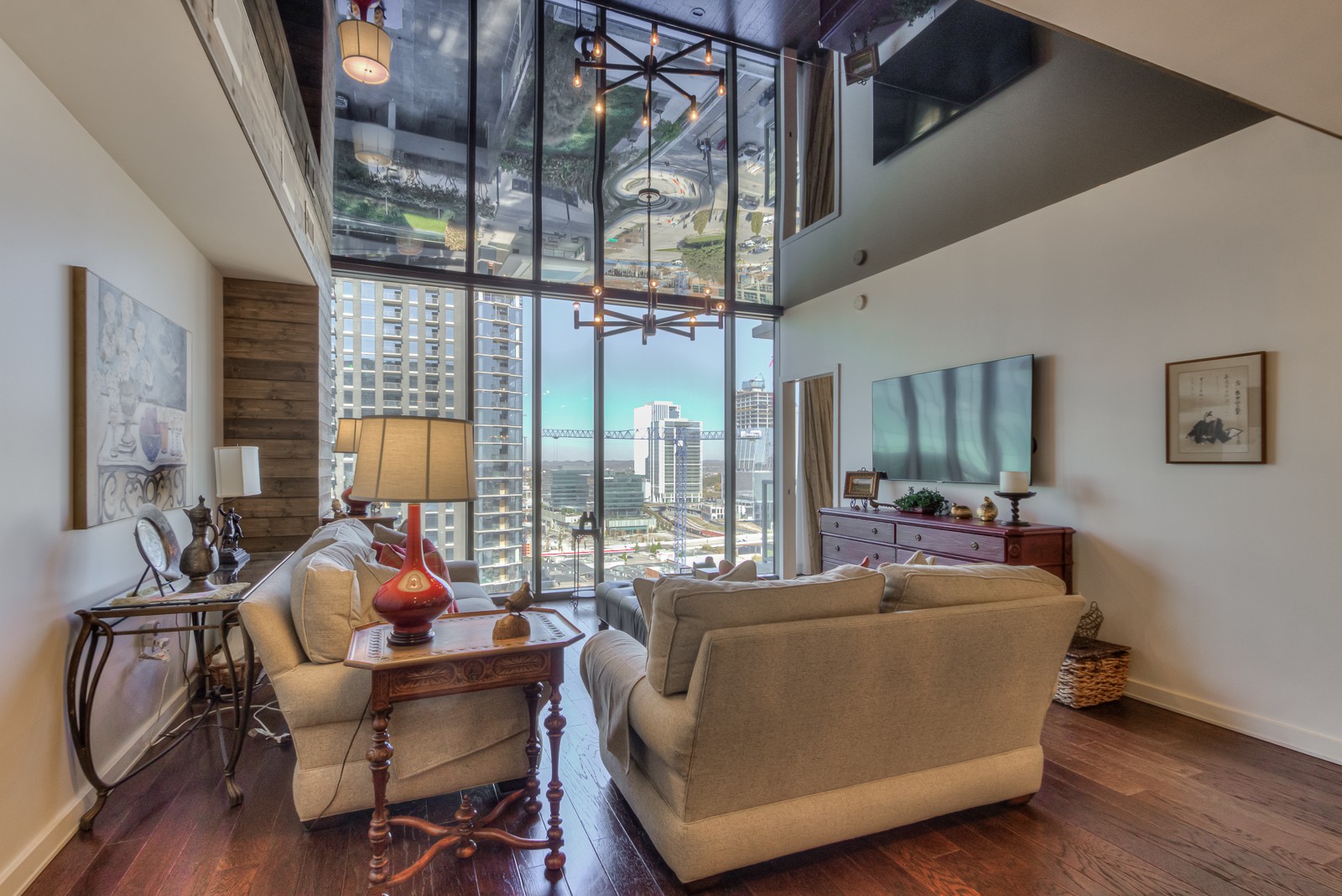 1212 Laurel St Unit: 1304