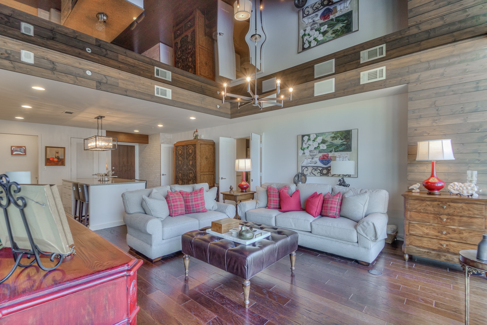 1212 Laurel St Unit: 1304