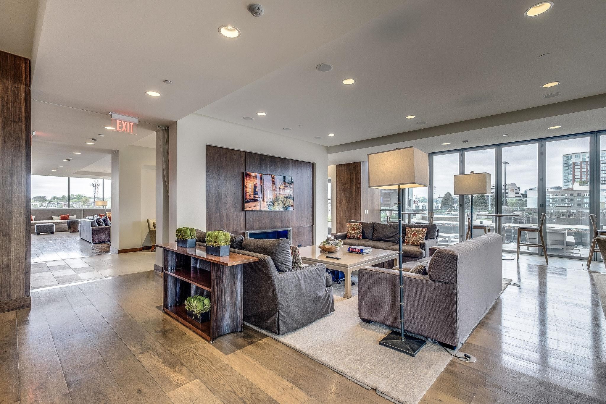1212 Laurel St Unit: 1304