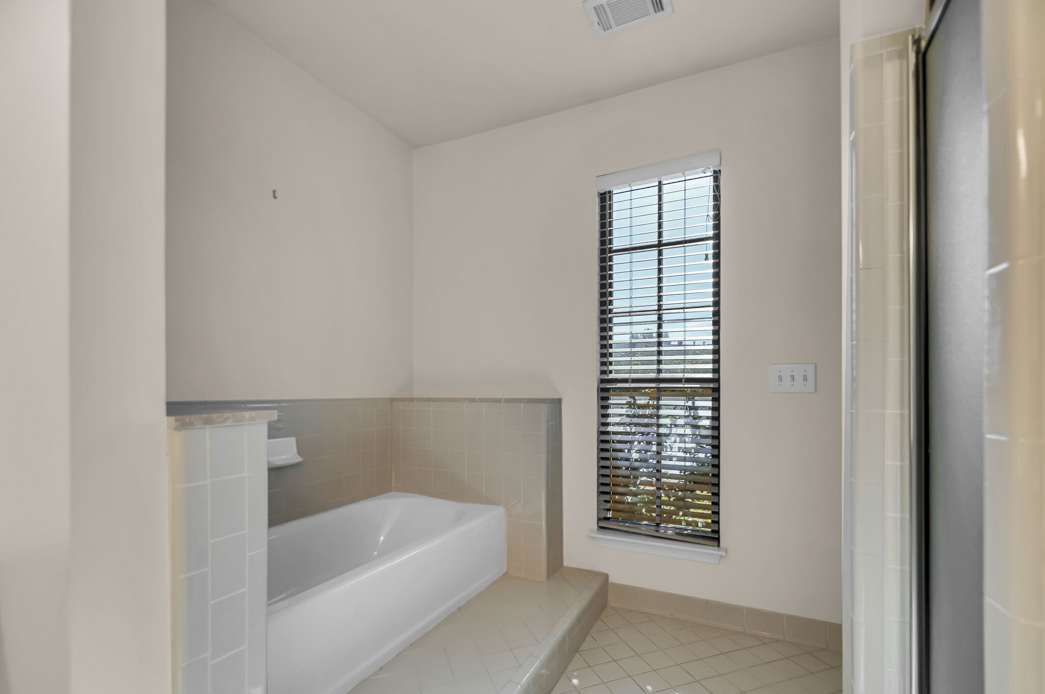 8725 Sawyer Brown Rd