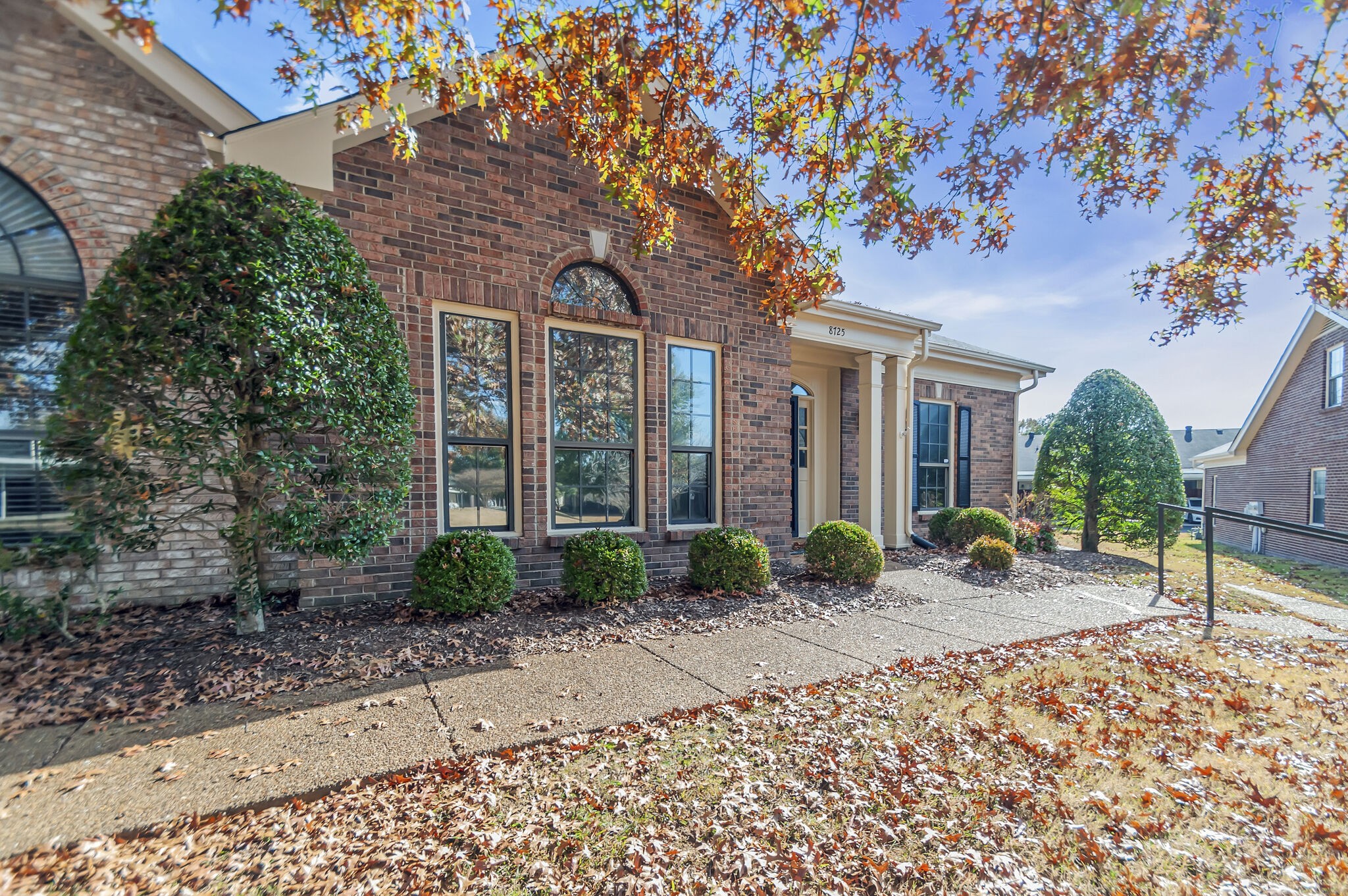 8725 Sawyer Brown Rd