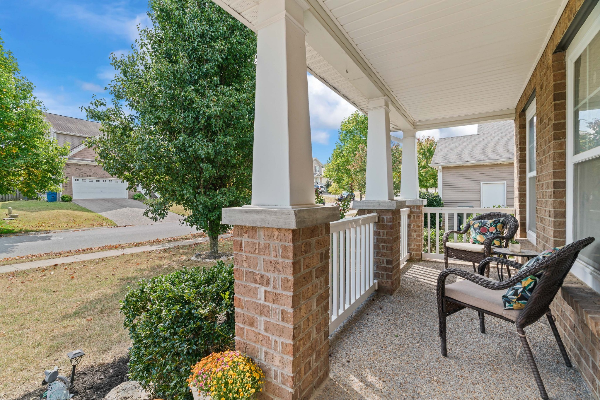 1351 Creekside Dr