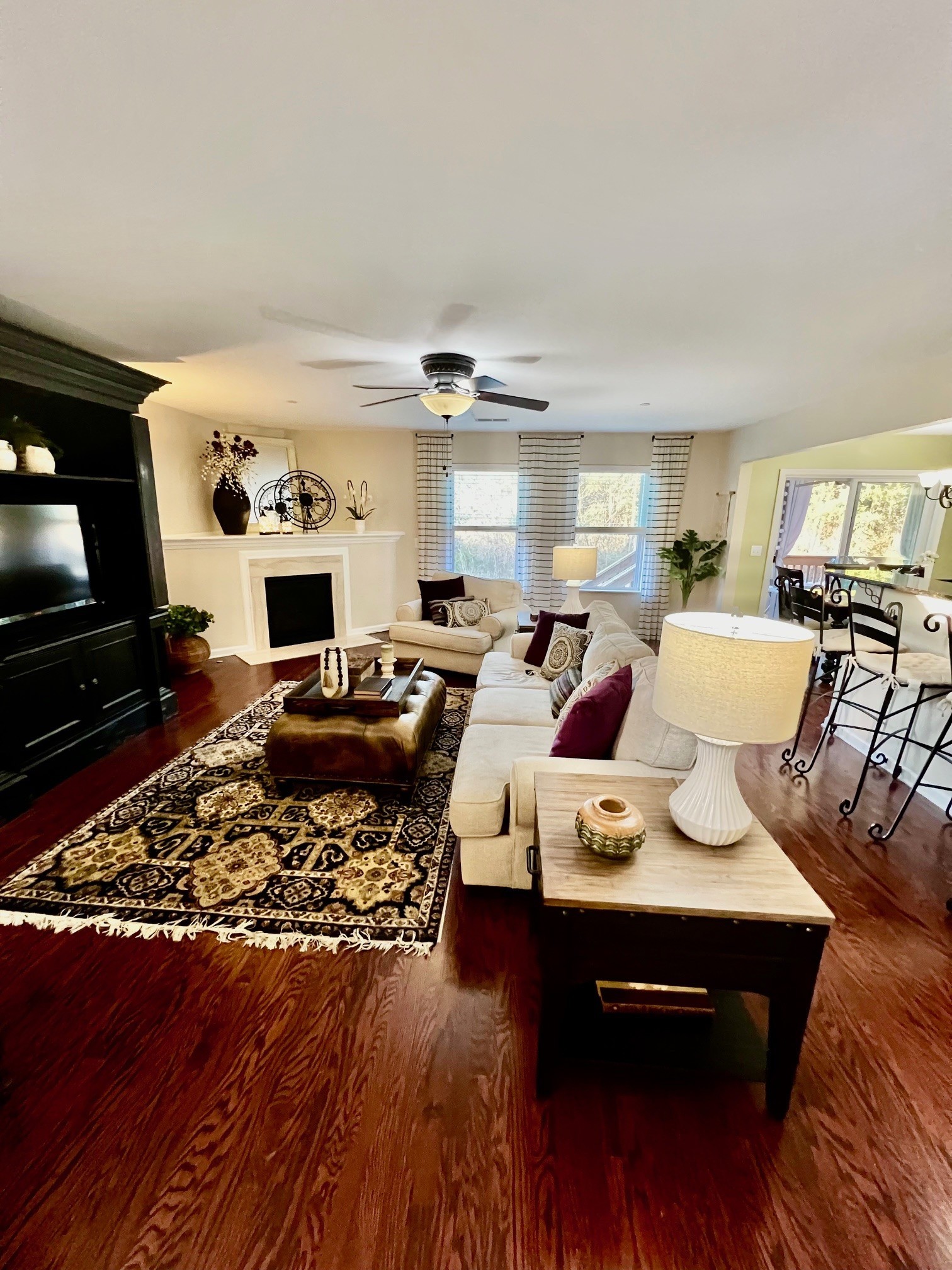 1351 Creekside Dr