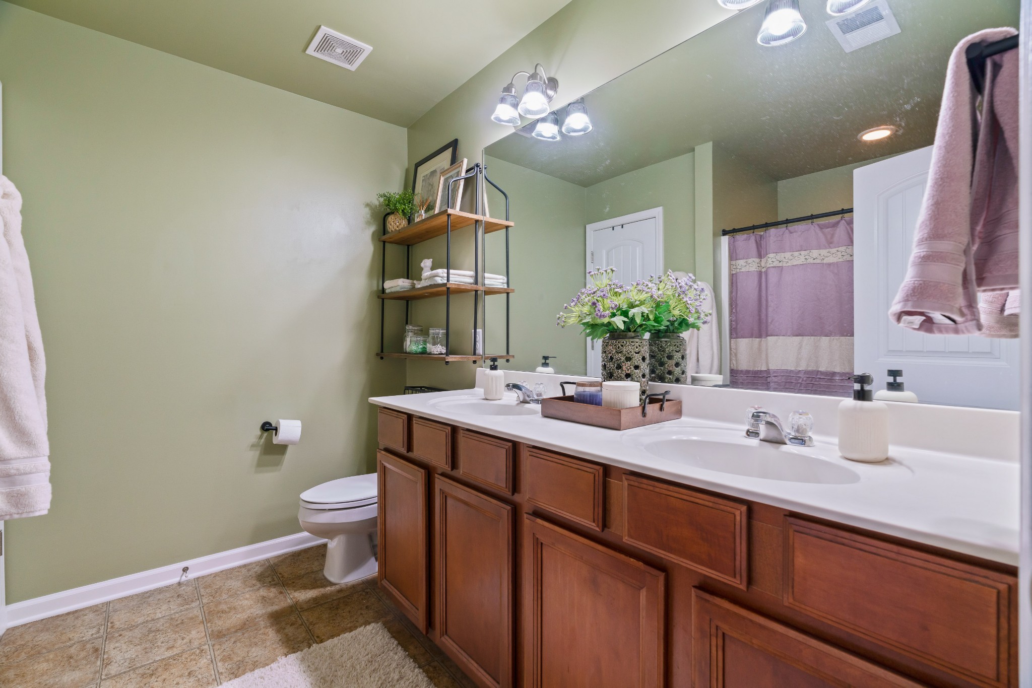 1351 Creekside Dr