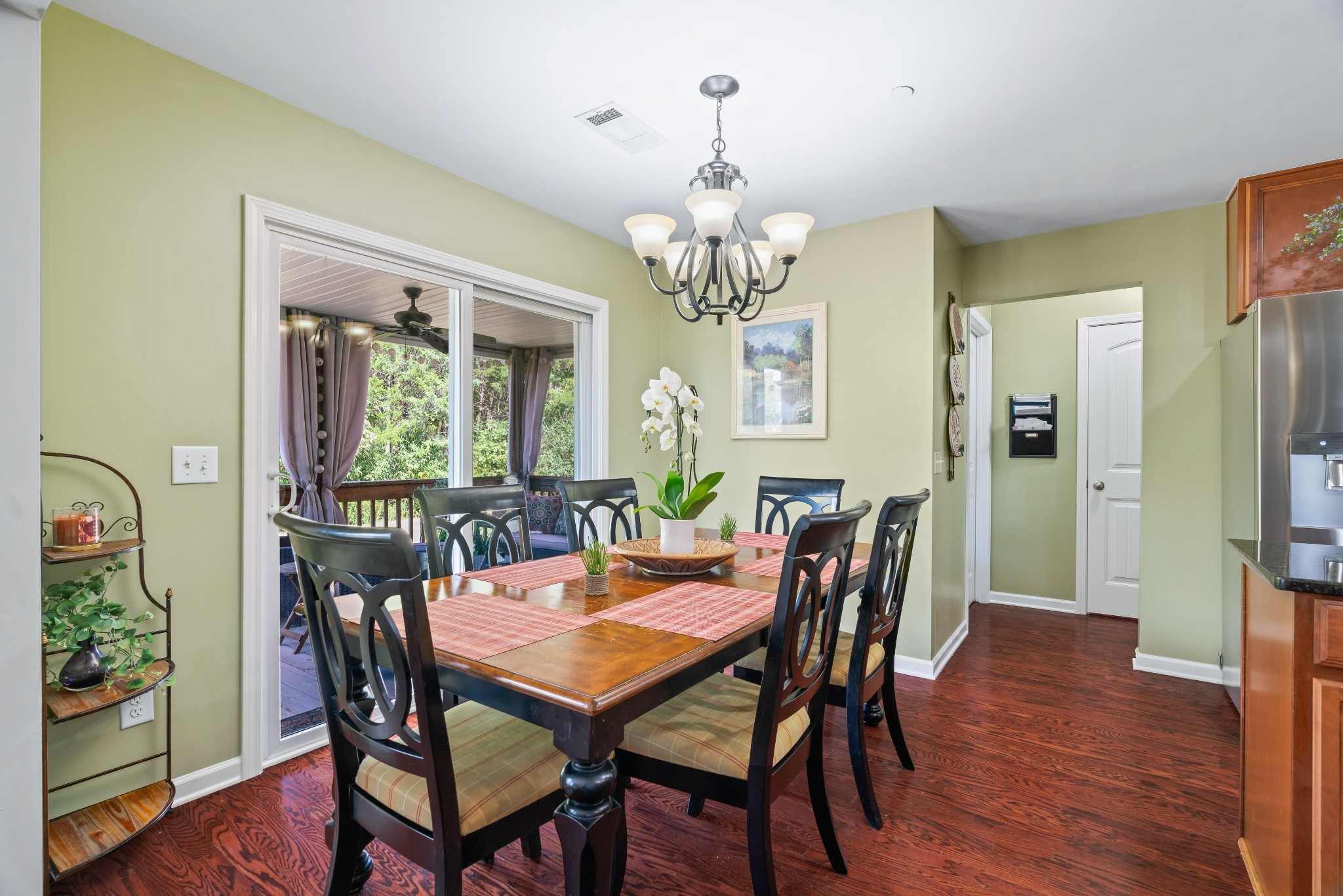 1351 Creekside Dr