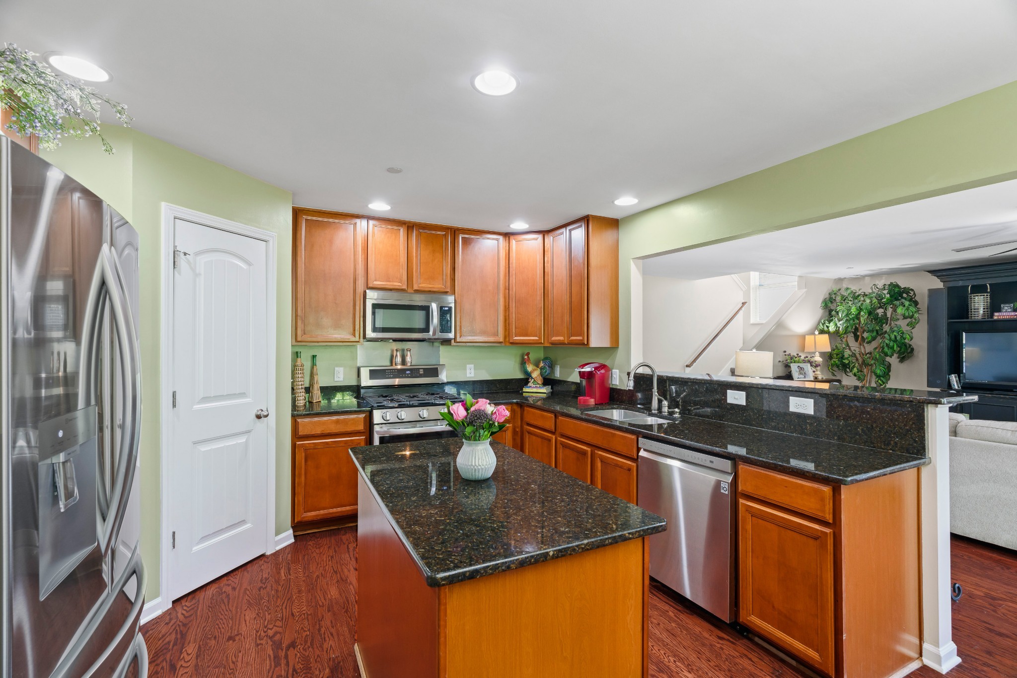 1351 Creekside Dr